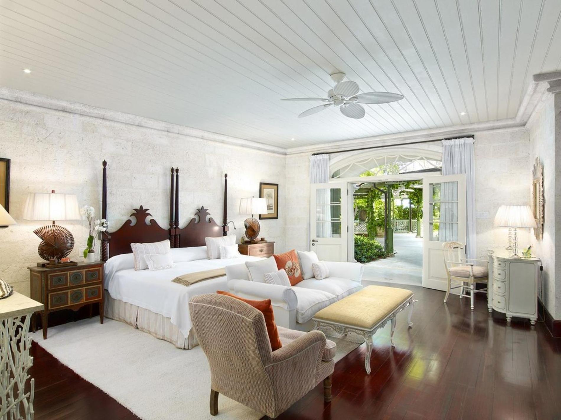 Luxury 12 Bedroom Laughing Waters Villa