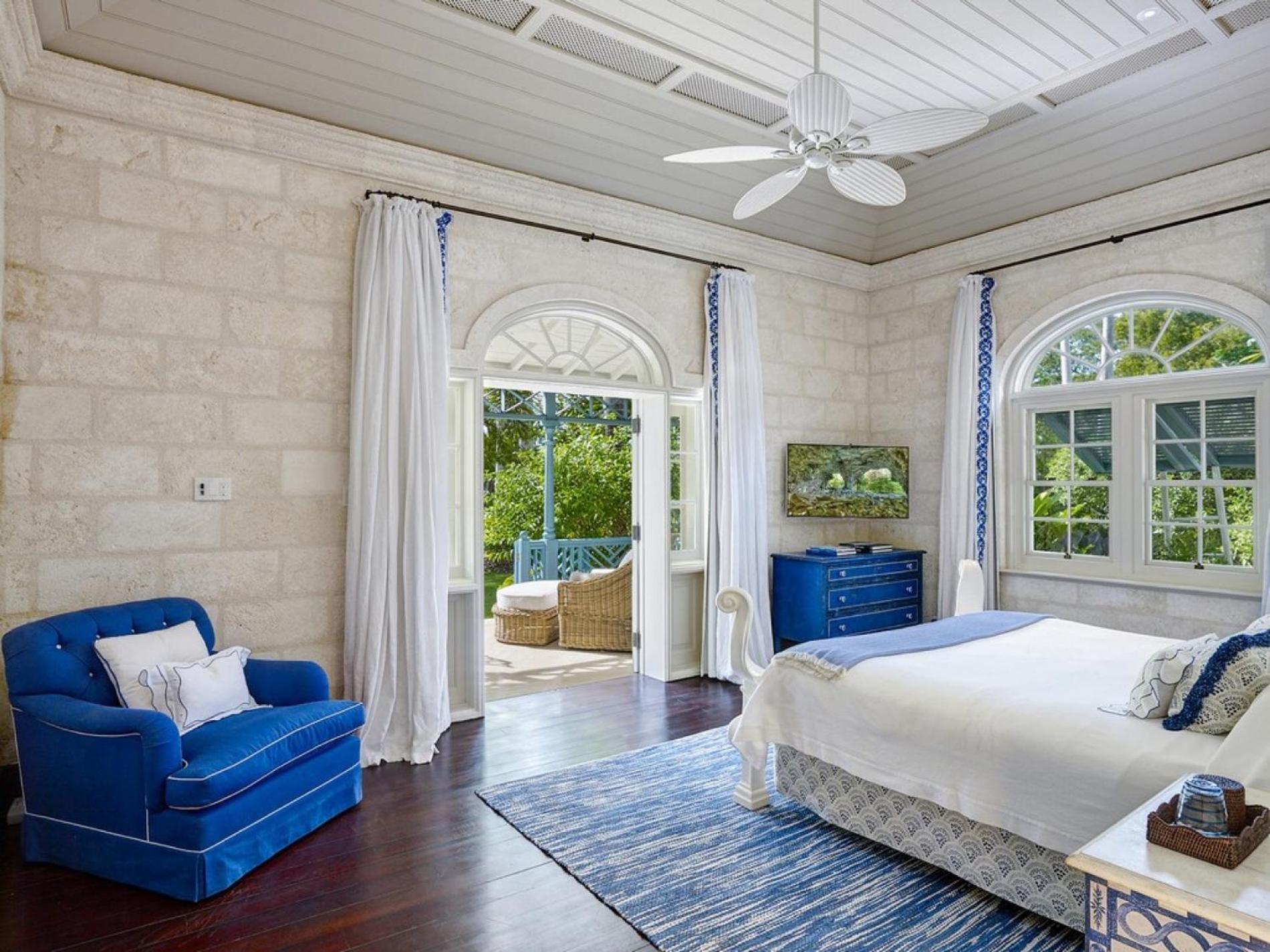 Luxury 12 Bedroom Laughing Waters Villa