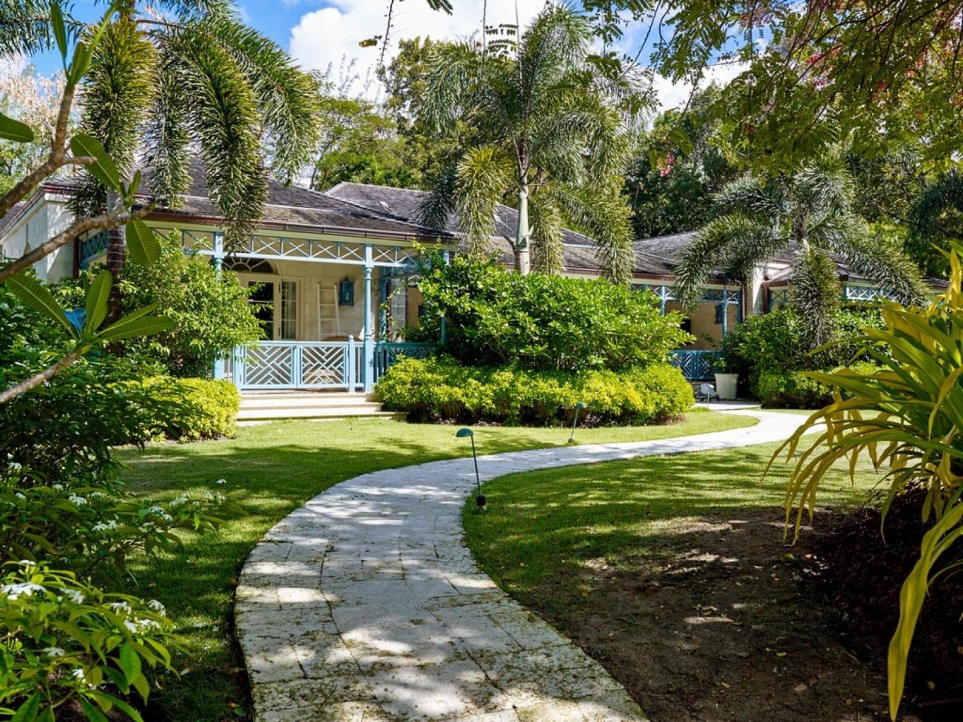 Luxury 12 Bedroom Laughing Waters Villa