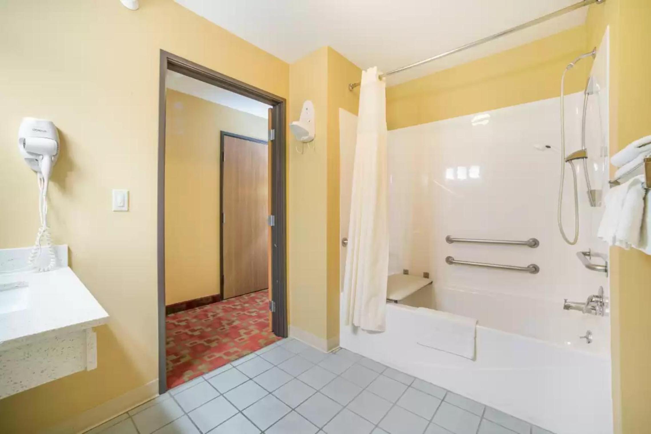 Quality Inn O'Fallon IL - St Louis - Shiloh, 사진 11