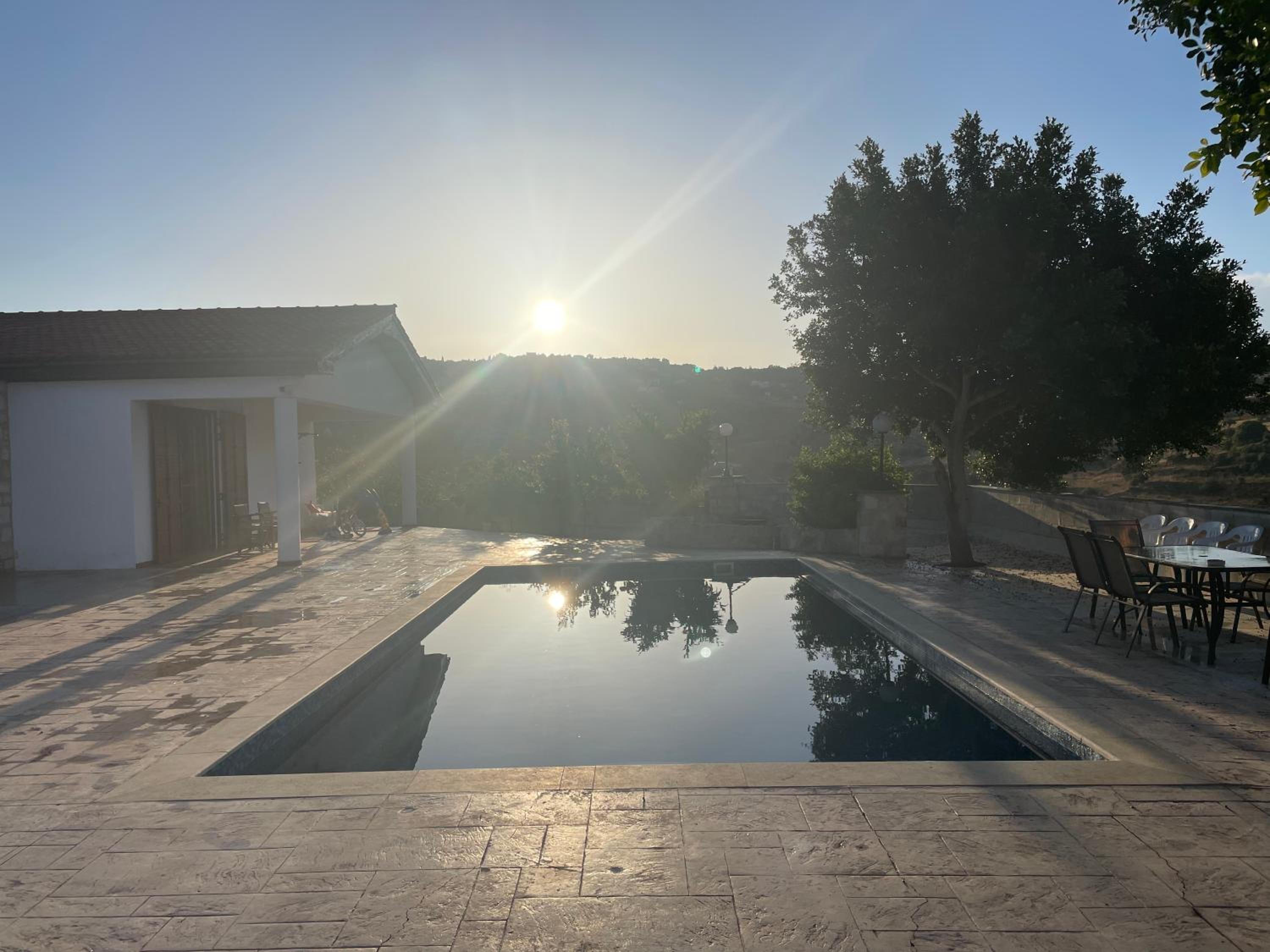 Beautiful Home - Luxury Villa where you can party