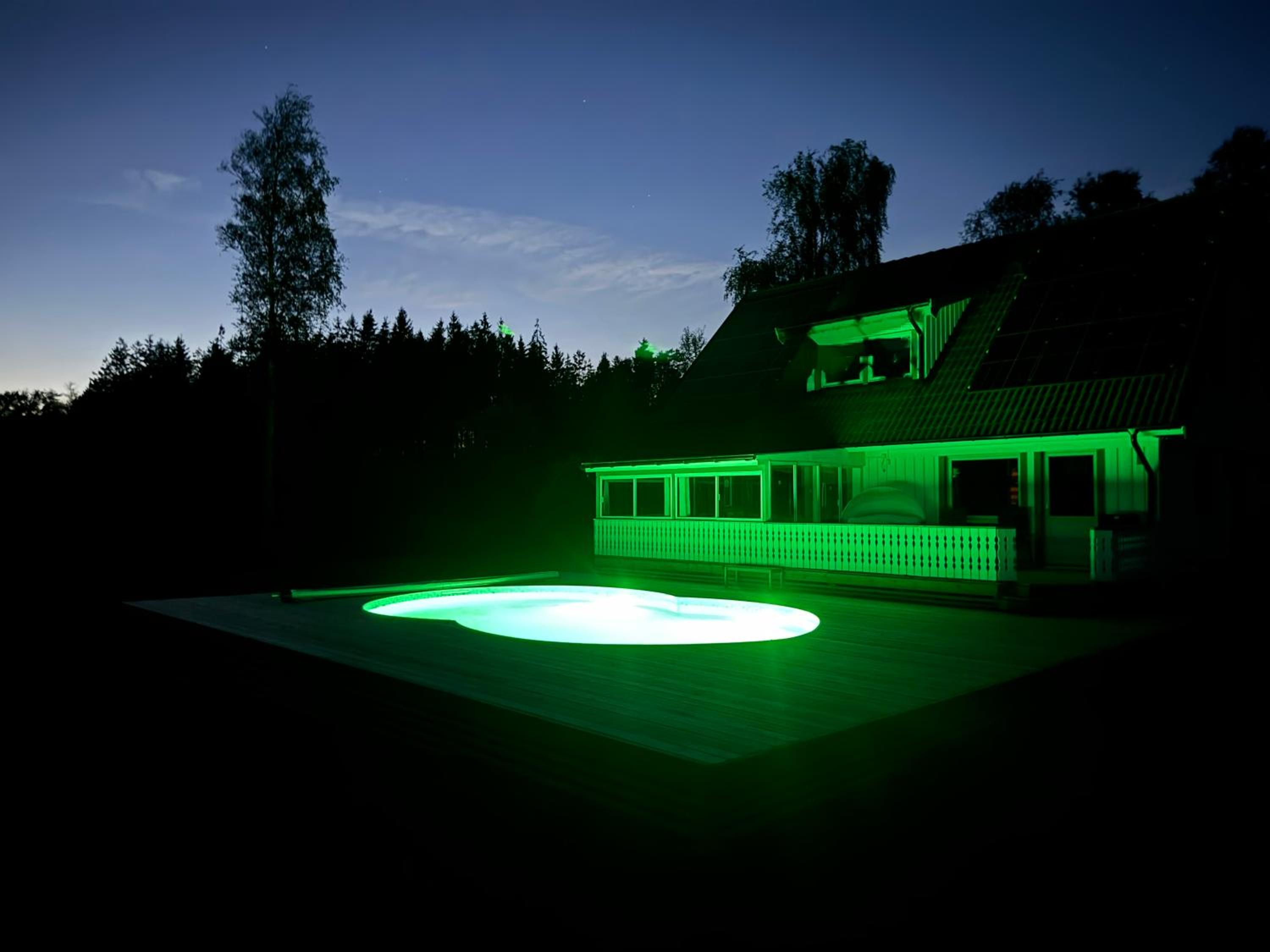 Hus med Pool i vackra Bokenäs view 2