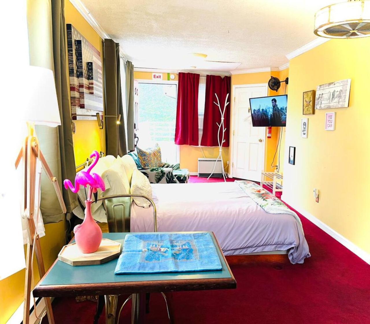Catskill Apartment, Little Love Bird #5 view 3