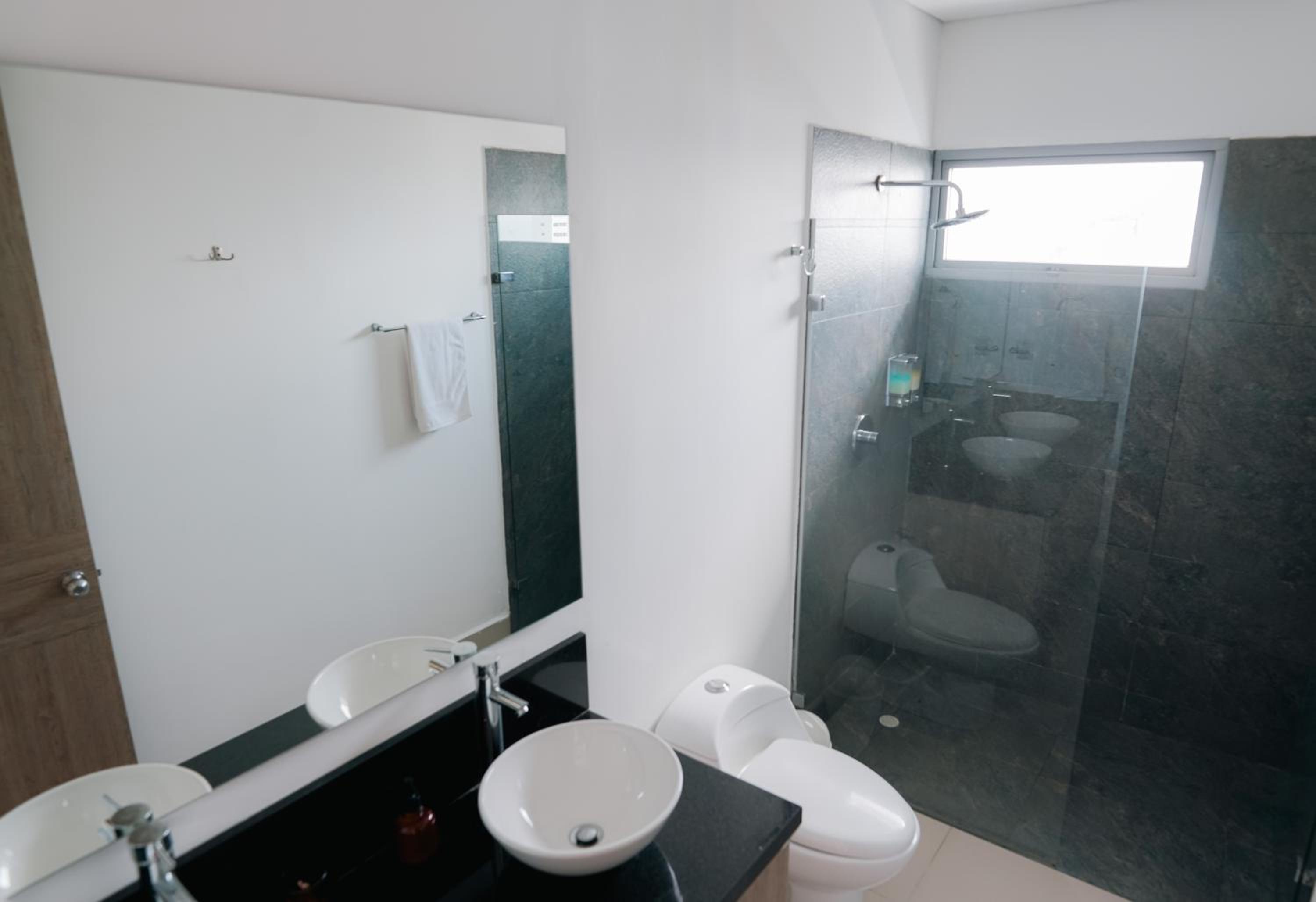 3BD Condo-Amazing View-Modern APT-Luxury Building