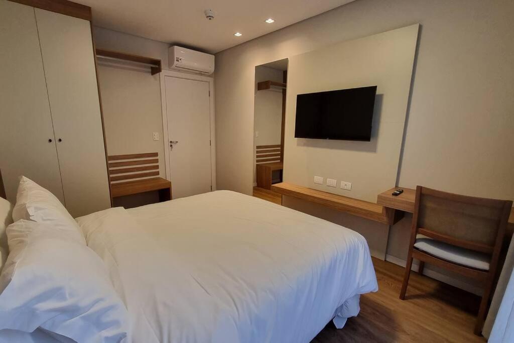 Ap em Canela com AC,lareira, piscina, garagem