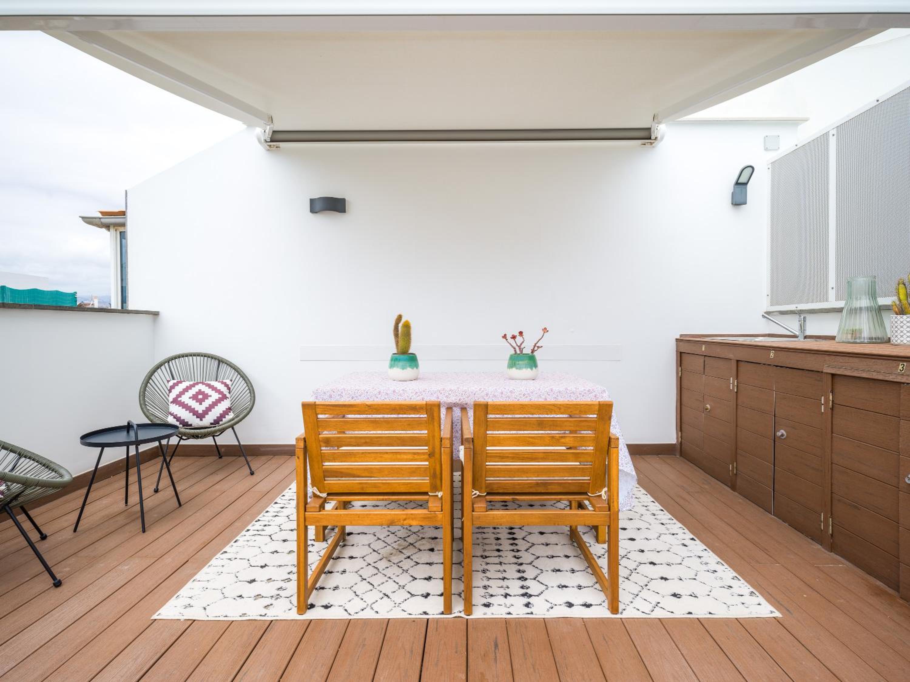 balance & terrace