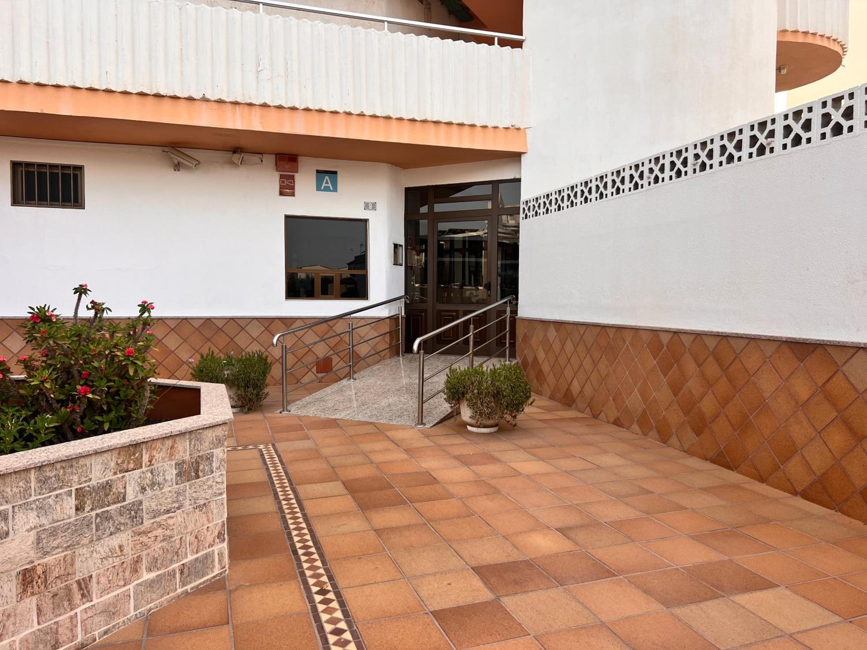 Lapo Apartments near Yumbo