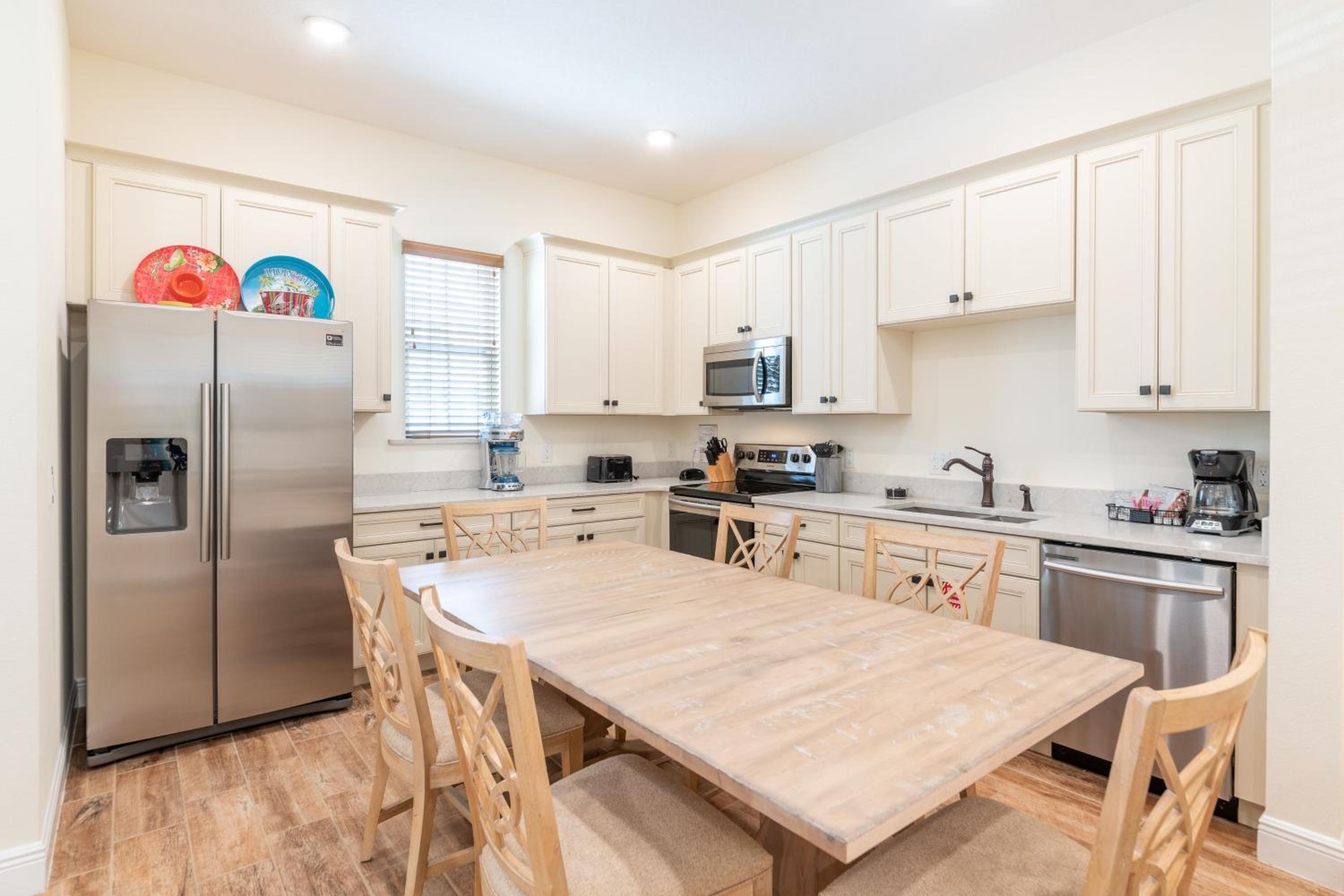 Parrot Bay Cottage With Private Hot Tub Near Disney With Margaritaville Resort & Island H2O Access - 3067Kl