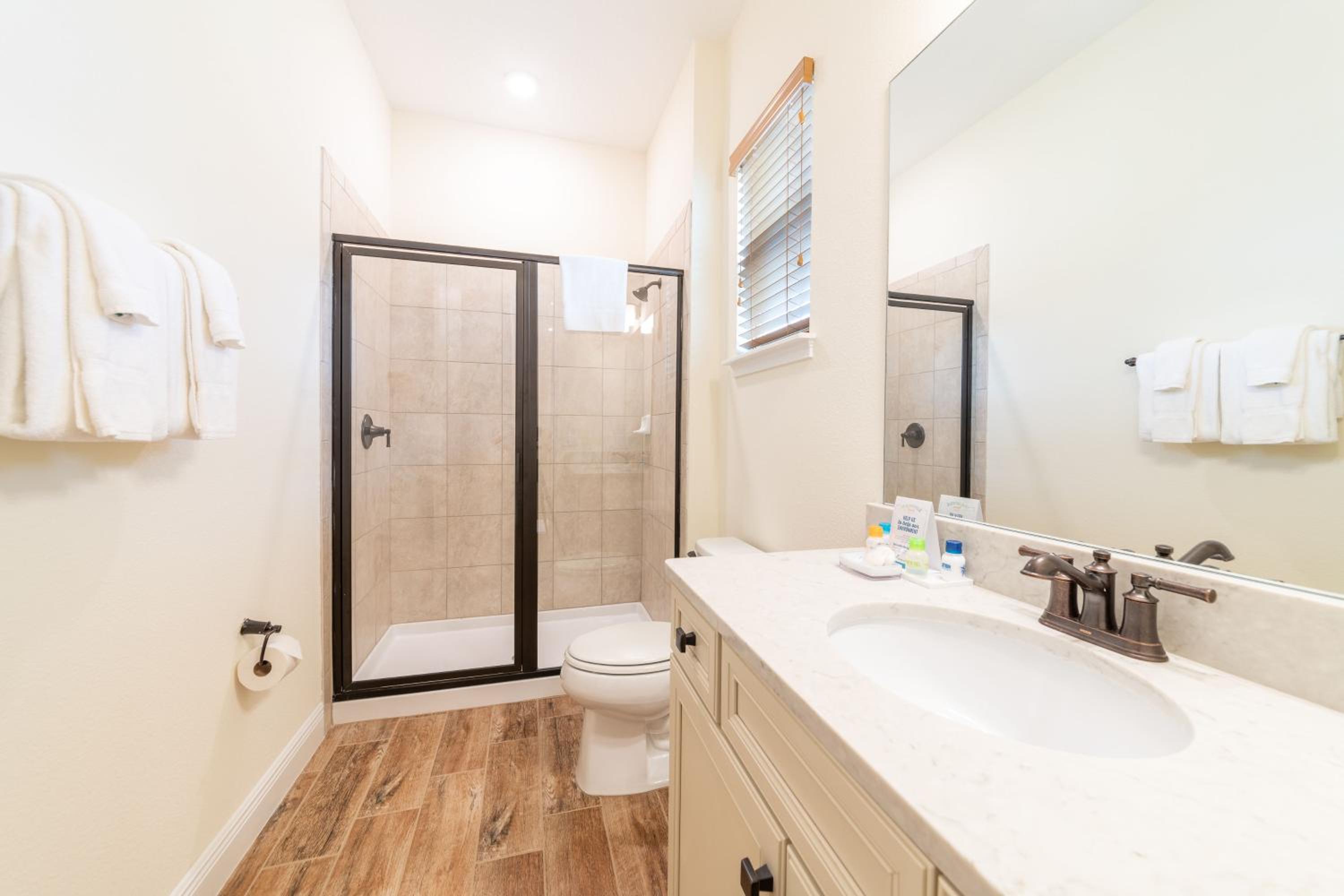 Parrot Bay Cottage With Private Hot Tub Near Disney With Margaritaville Resort & Island H2O Access - 3067Kl