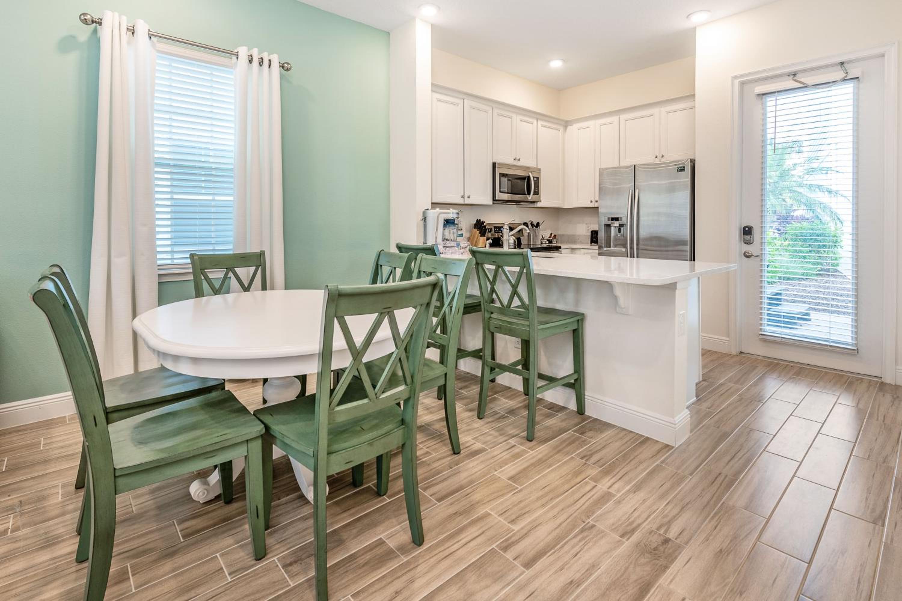 Sanderella Castle! Premium Cottage With Private Hot Tub Near Disney With Margaritaville Resort & Island H2O Access - 3037Sp
