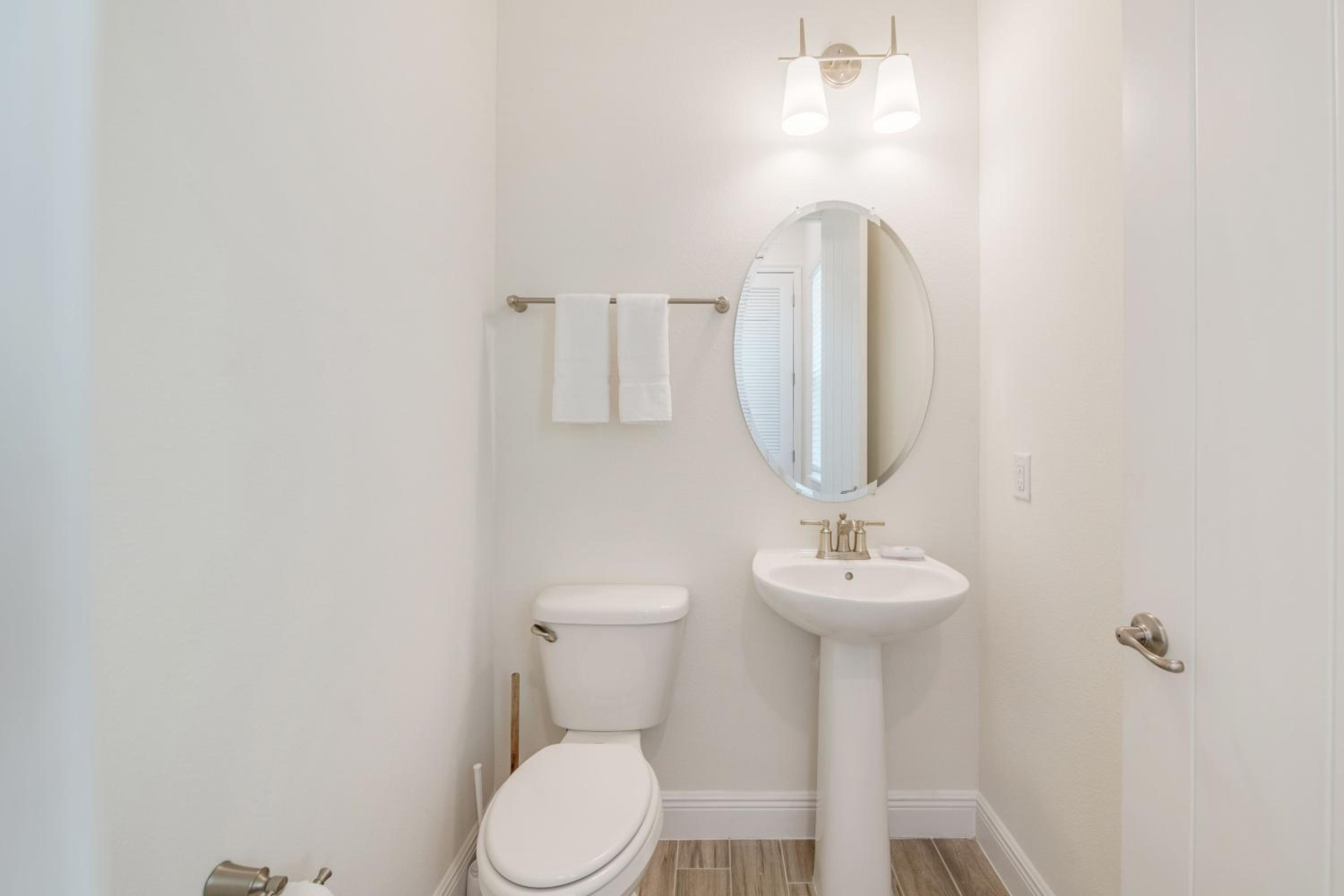 Sanderella Castle! Premium Cottage With Private Hot Tub Near Disney With Margaritaville Resort & Island H2O Access - 3037Sp
