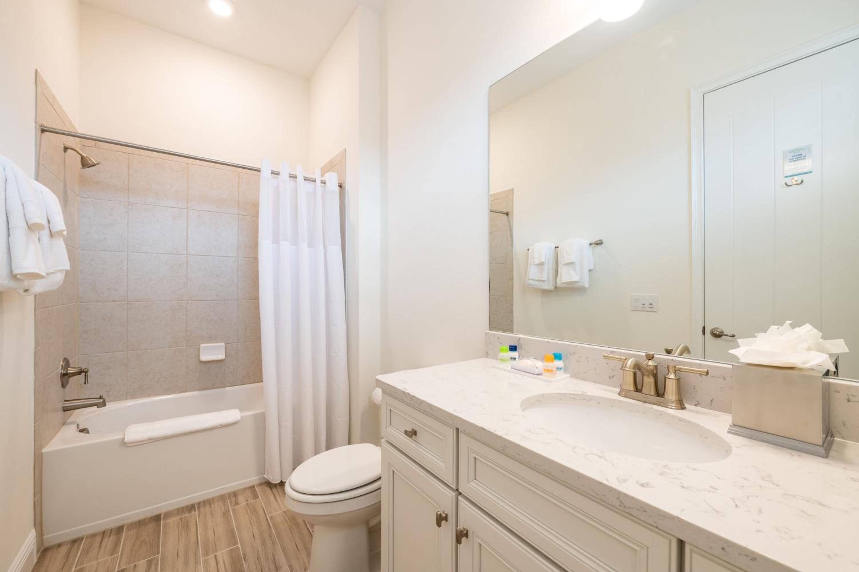 Sanderella Castle! Premium Cottage With Private Hot Tub Near Disney With Margaritaville Resort & Island H2O Access - 3037Sp