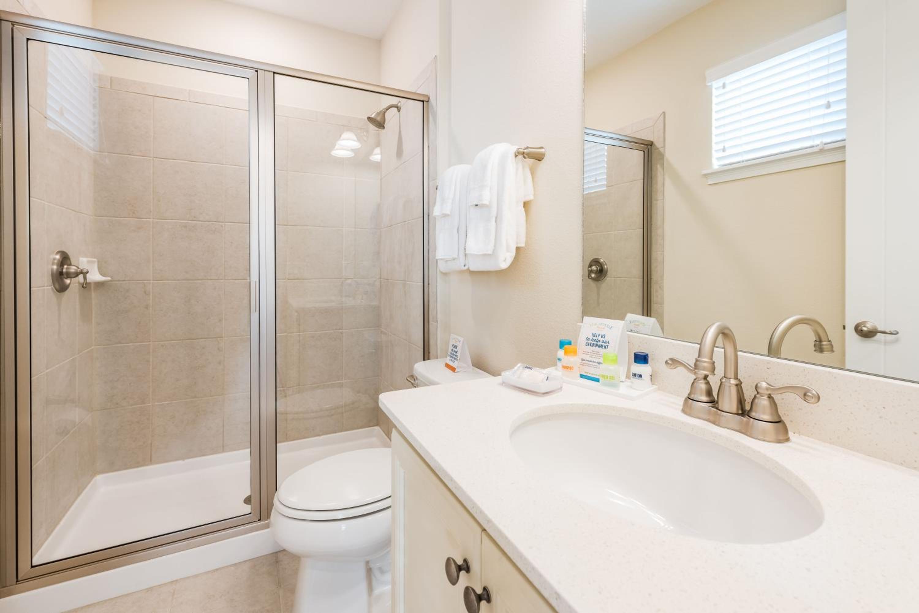 Cannon Thunder Cottage With Private Hot Tub Near Disney With Margaritaville Resort & Island H2O Access - 3066Pi
