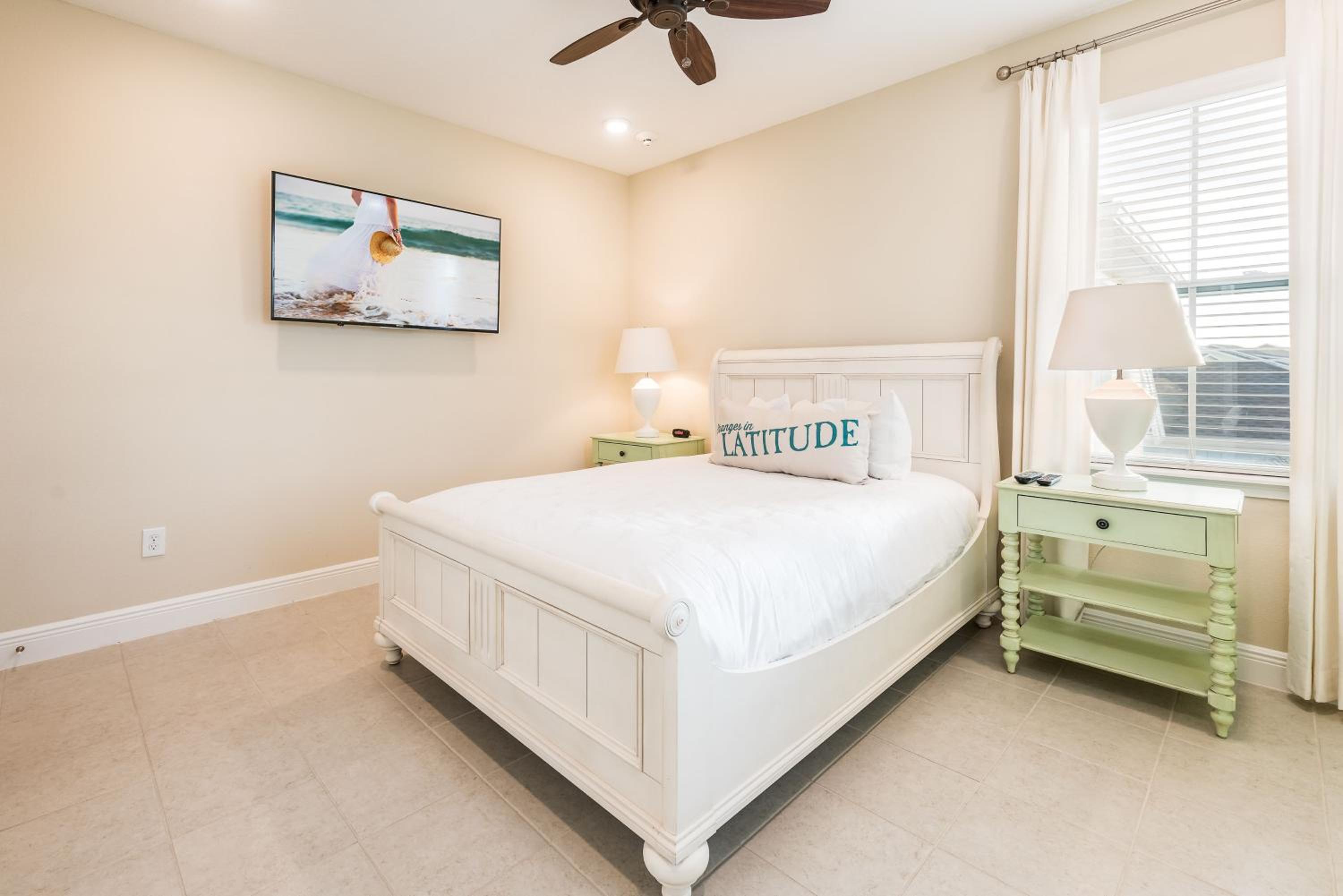 Cannon Thunder Cottage With Private Hot Tub Near Disney With Margaritaville Resort & Island H2O Access - 3066Pi