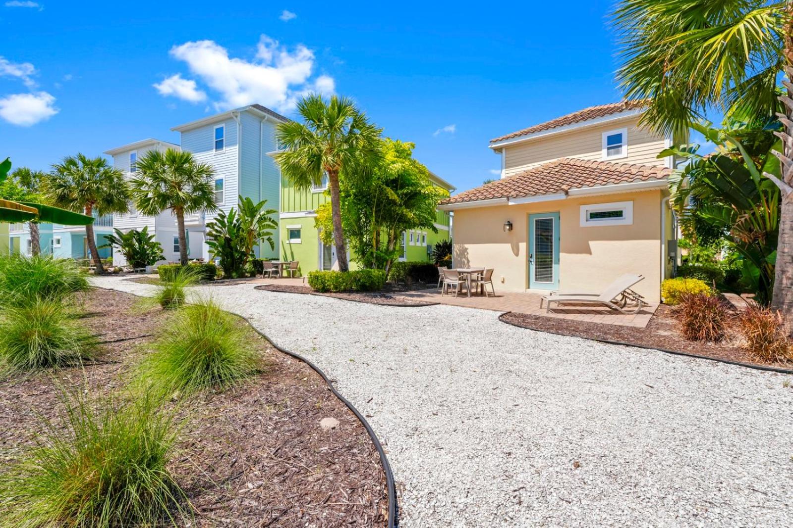 Sunny Cottage Near Disney With Margaritaville Resort & Island H2O Access - 8032Ls