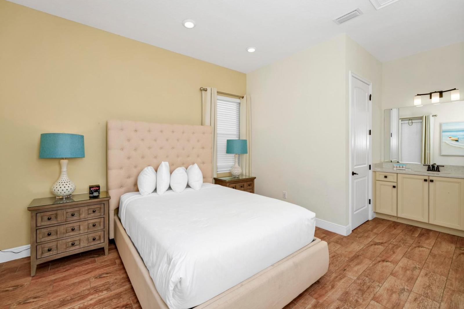 Sunny Cottage Near Disney With Margaritaville Resort & Island H2O Access - 8032Ls