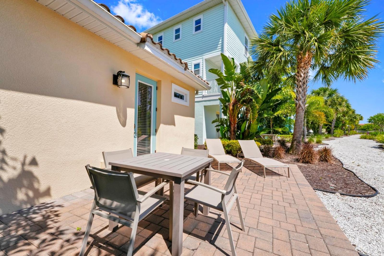 Sunny Cottage Near Disney With Margaritaville Resort & Island H2O Access - 8032Ls
