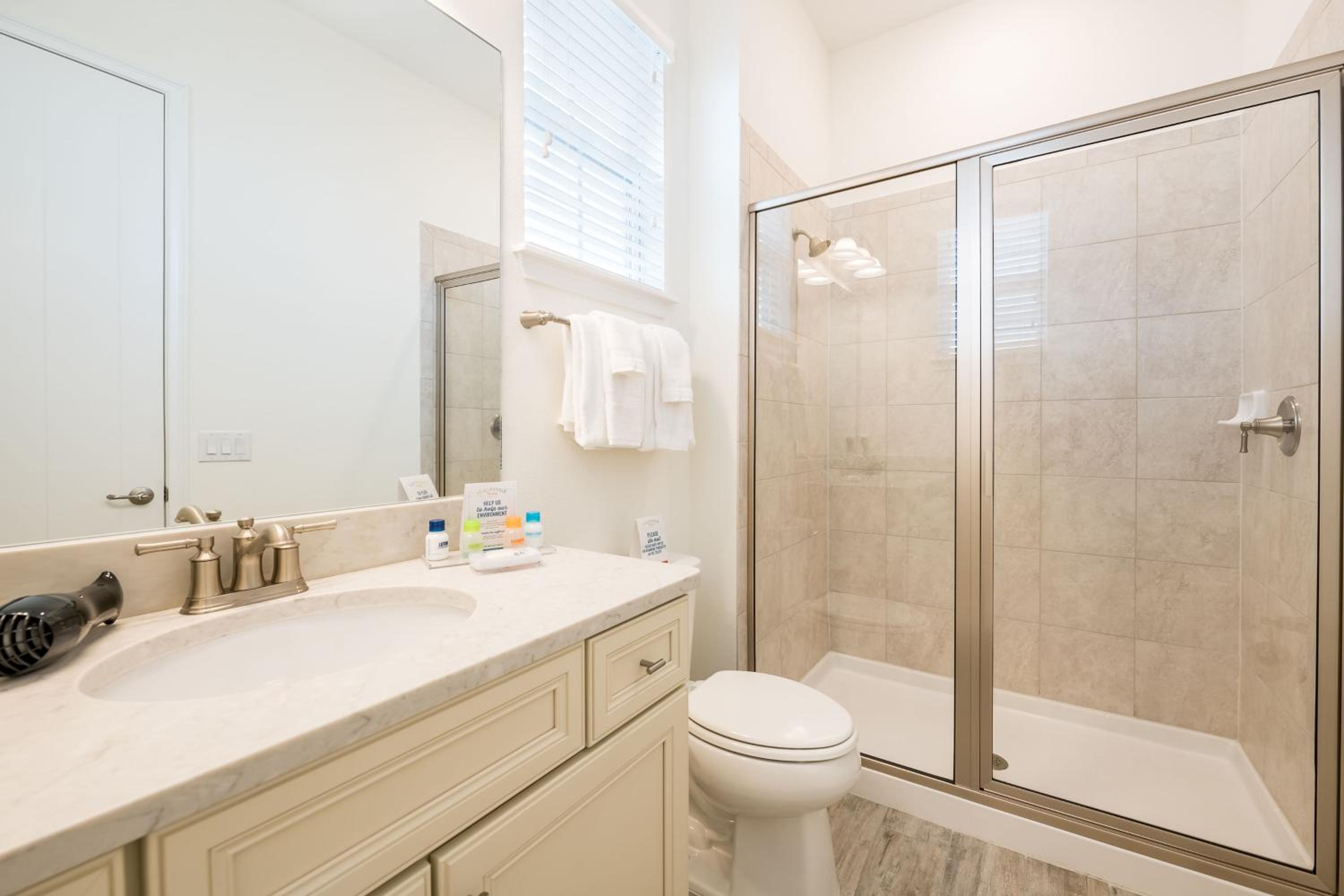Lovely Cottage near Disney with Margaritaville Resort Access - 3059PI