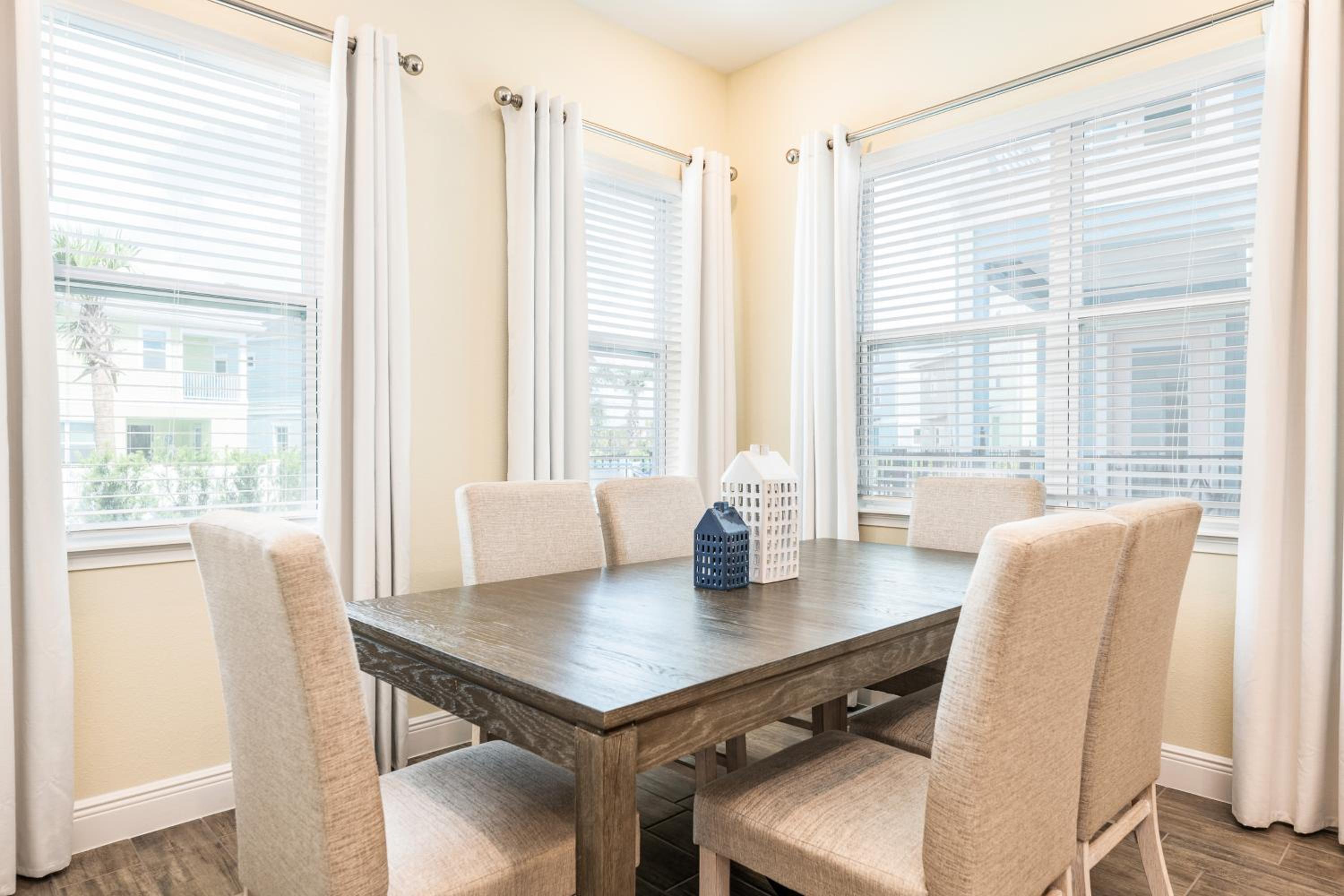Comfy Cottage Near Disney With Margaritaville Resort & Island H20 Waterpark Access - 2926Sr