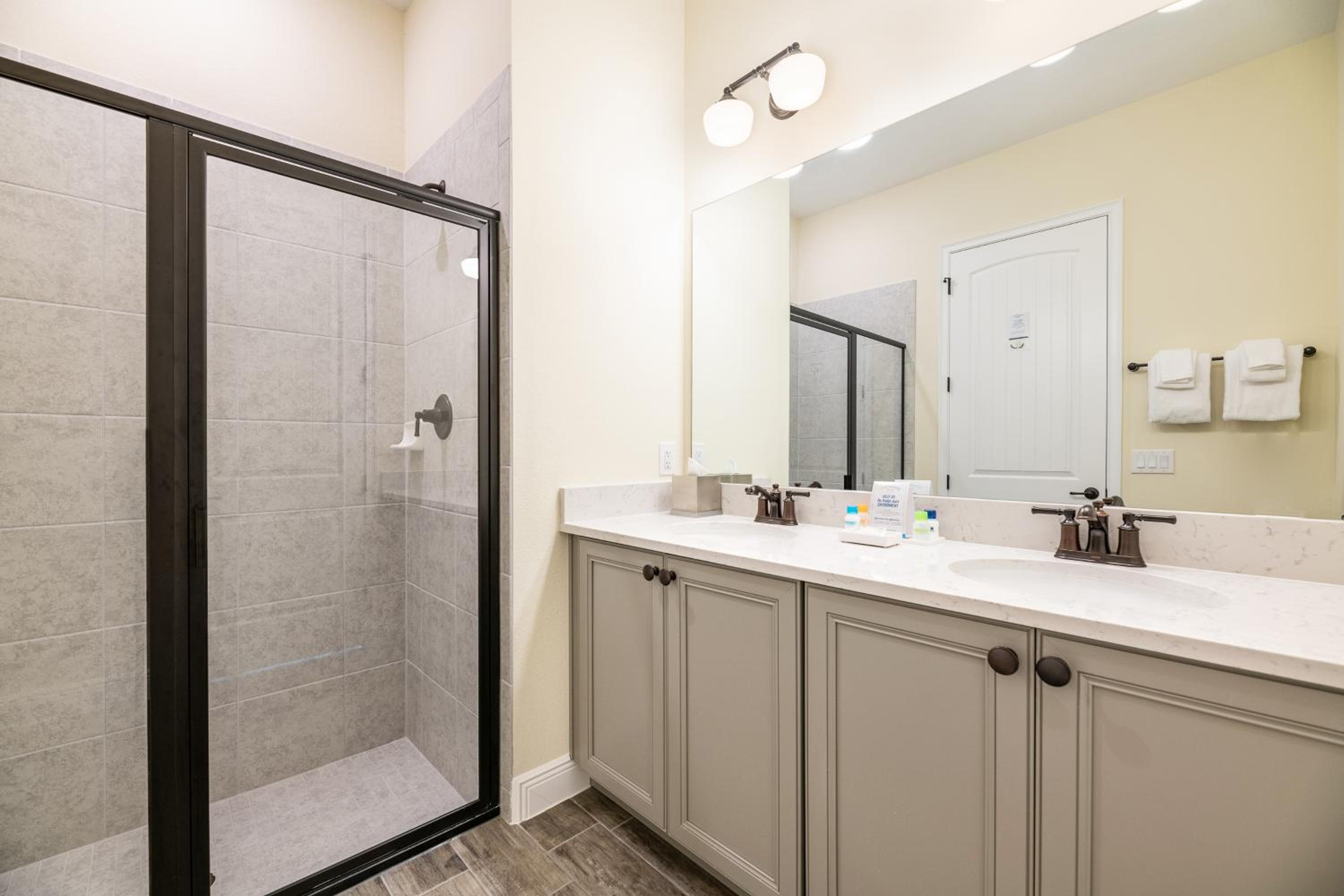 Comfy Cottage Near Disney With Margaritaville Resort & Island H20 Waterpark Access - 2926Sr