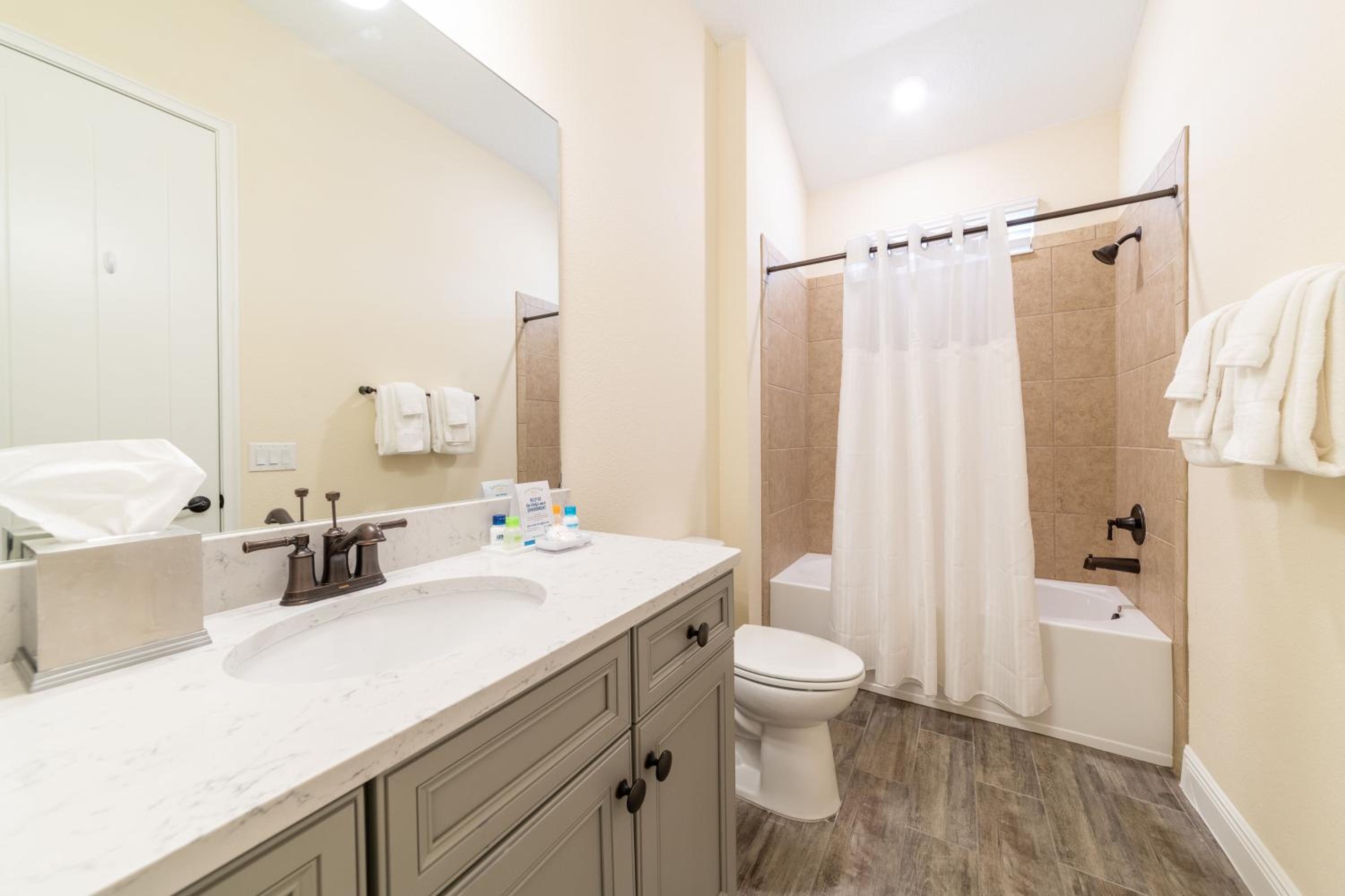 Nautical Cottage With Private Hot Tub Near Disney With Margaritaville Resort & Island H2O Access - 3044Sr