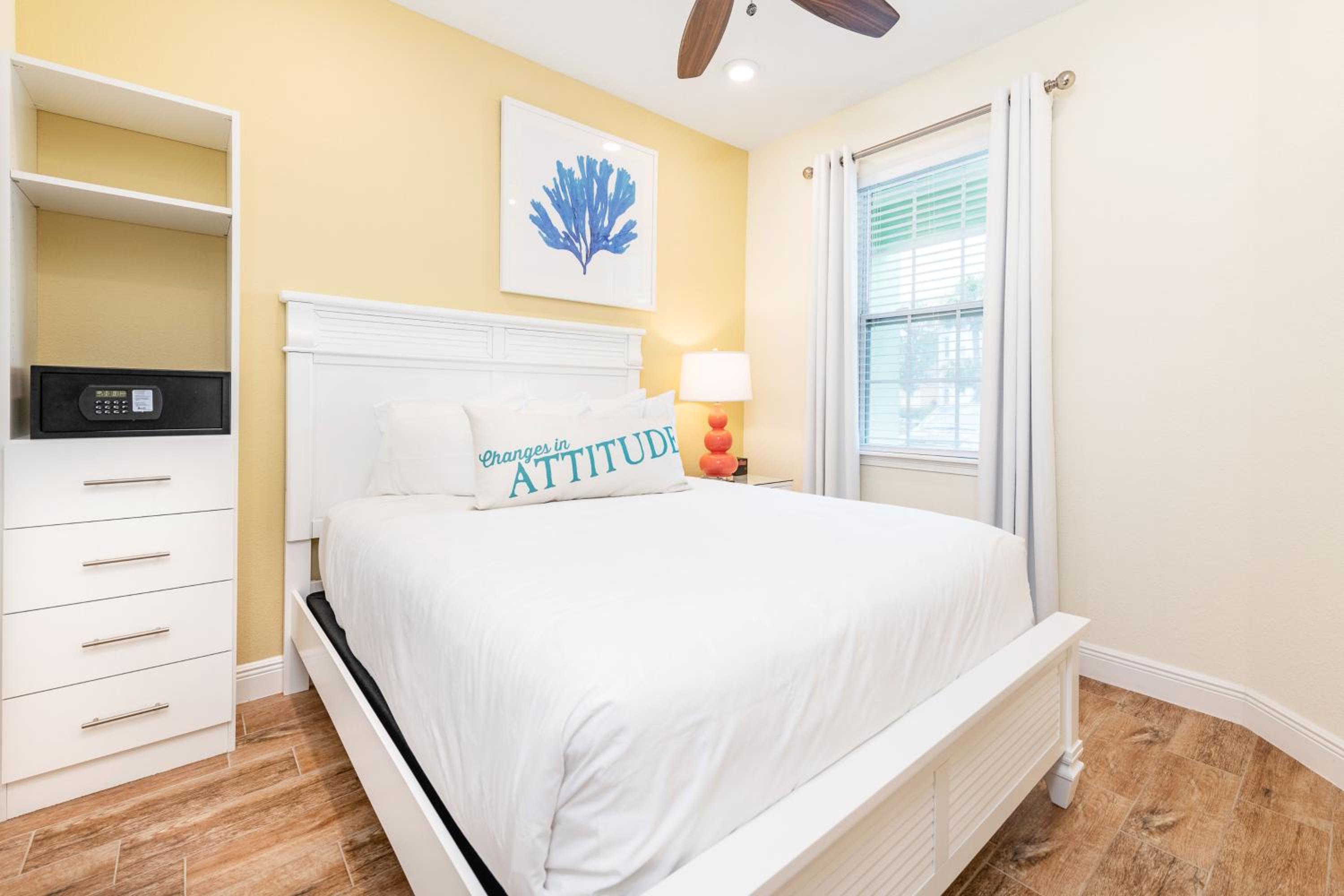 Toes In The Water Cottage With Private Pool Near Disney With Margaritaville Resort & Island H2O Access - 8008Sh