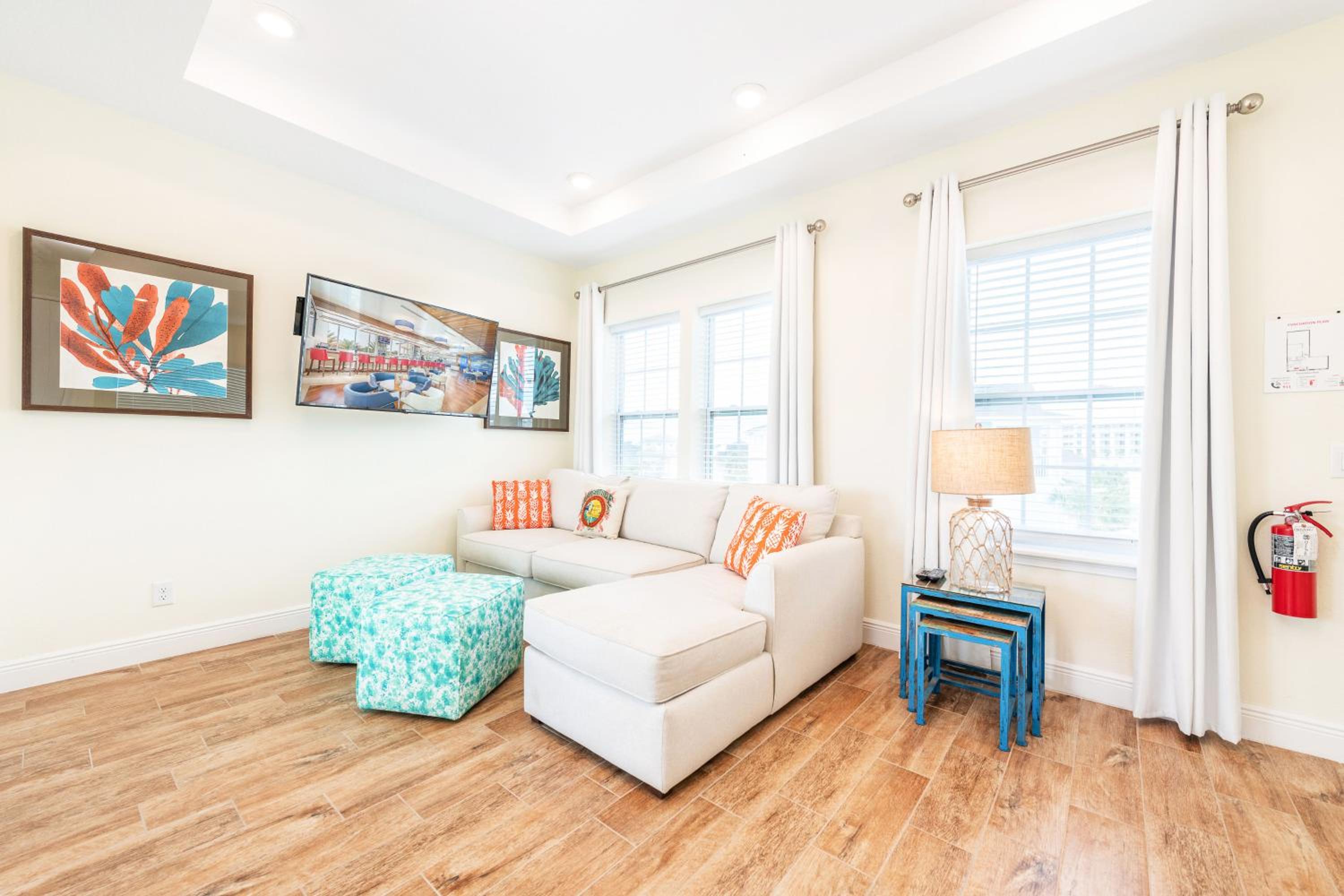 Toes In The Water Cottage With Private Pool Near Disney With Margaritaville Resort & Island H2O Access - 8008Sh