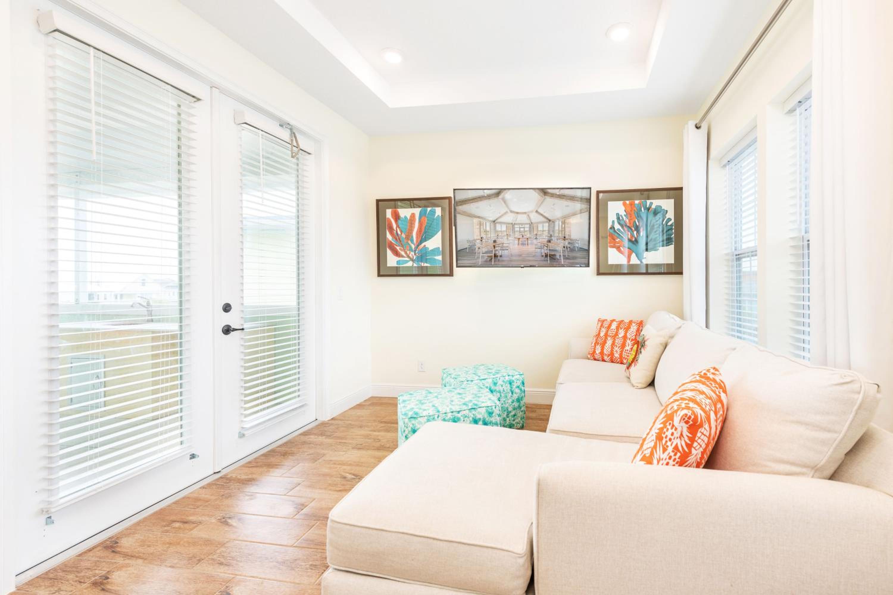 Toes In The Water Cottage With Private Pool Near Disney With Margaritaville Resort & Island H2O Access - 8008Sh