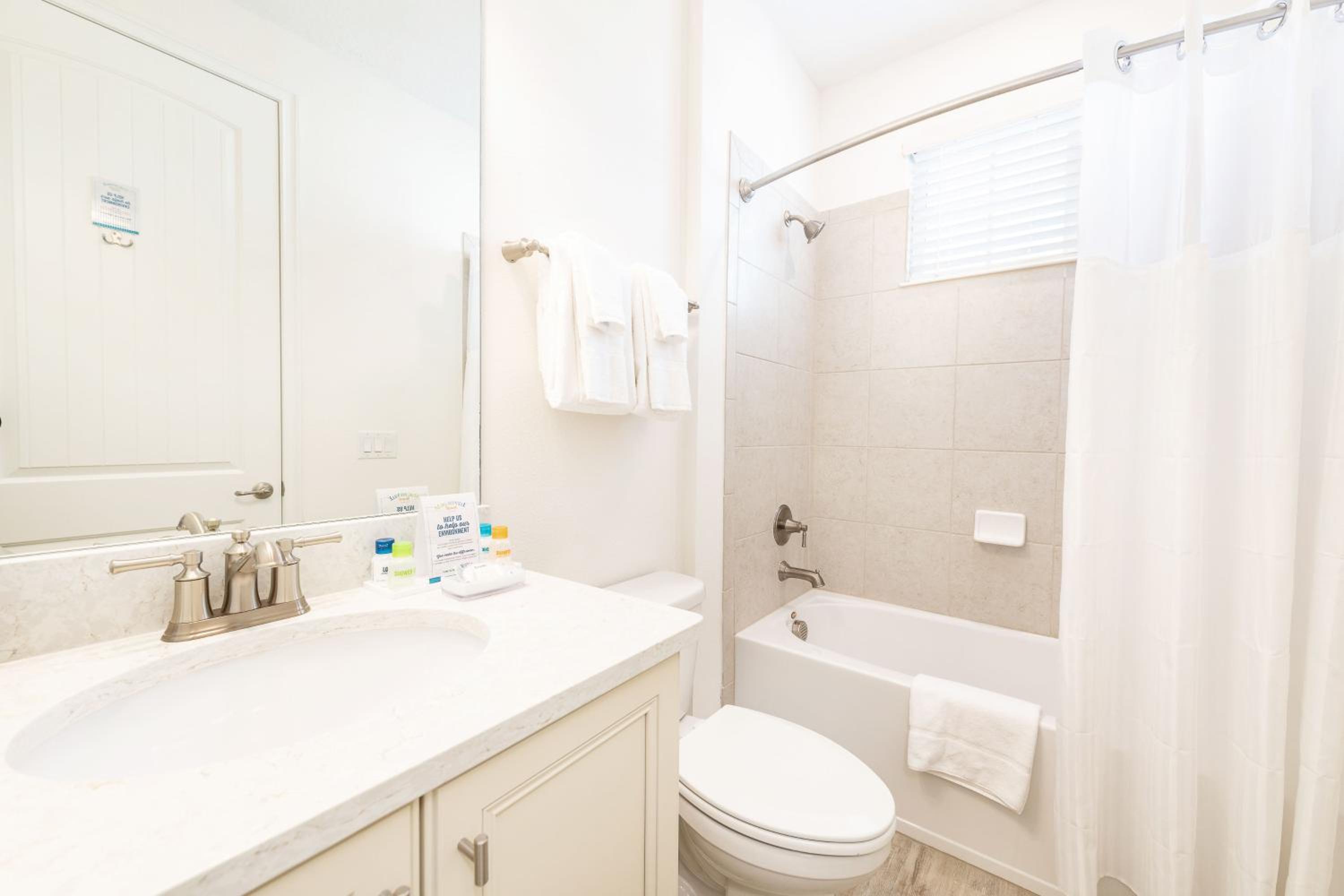 Fabulous Cottage Near Disney With Margaritaville Resort & Island H2O Access - 8075Kd