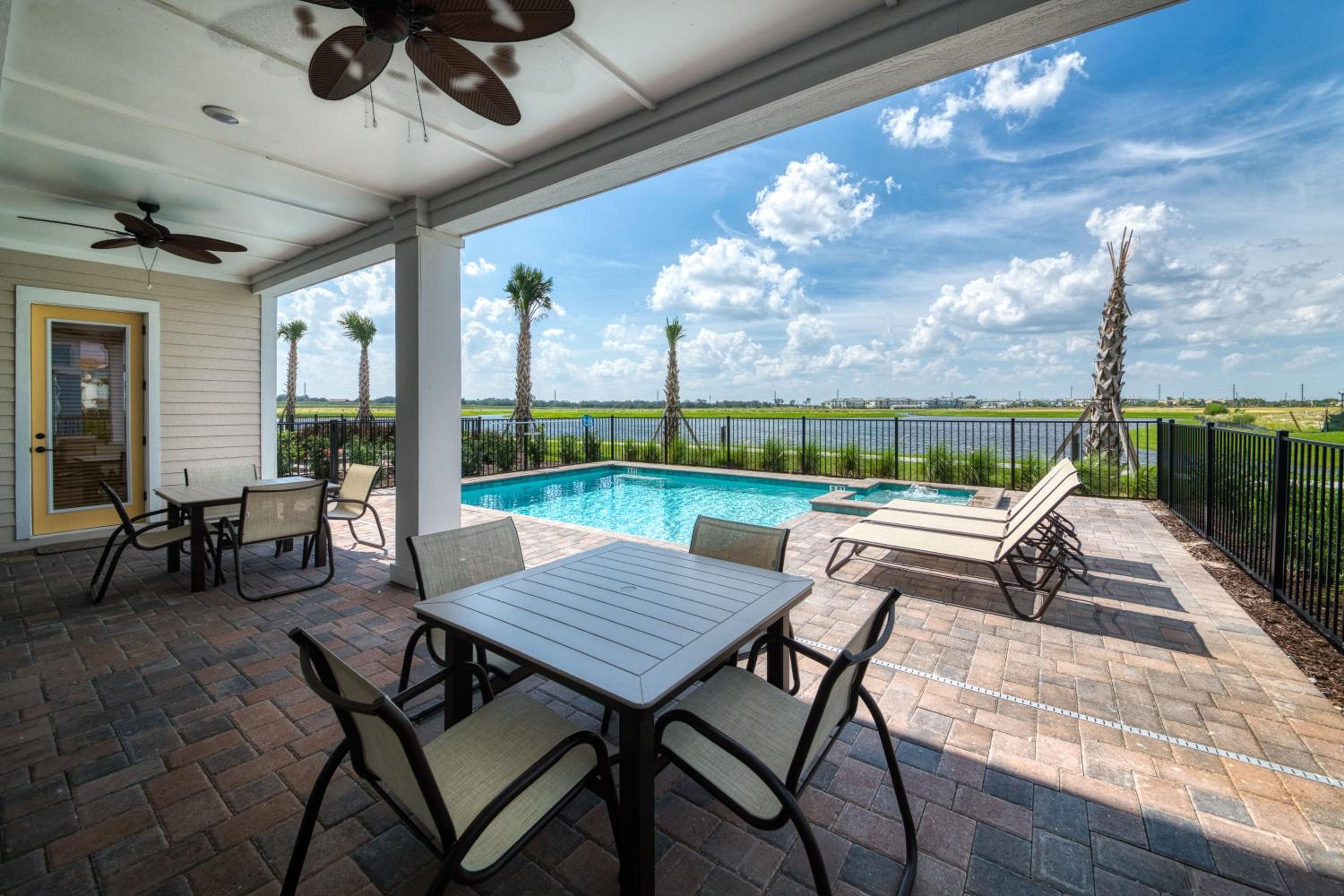 Blissful Oasis With Private Pool Near Disney With Margaritaville Resort & Island H2O Access - 8057Su