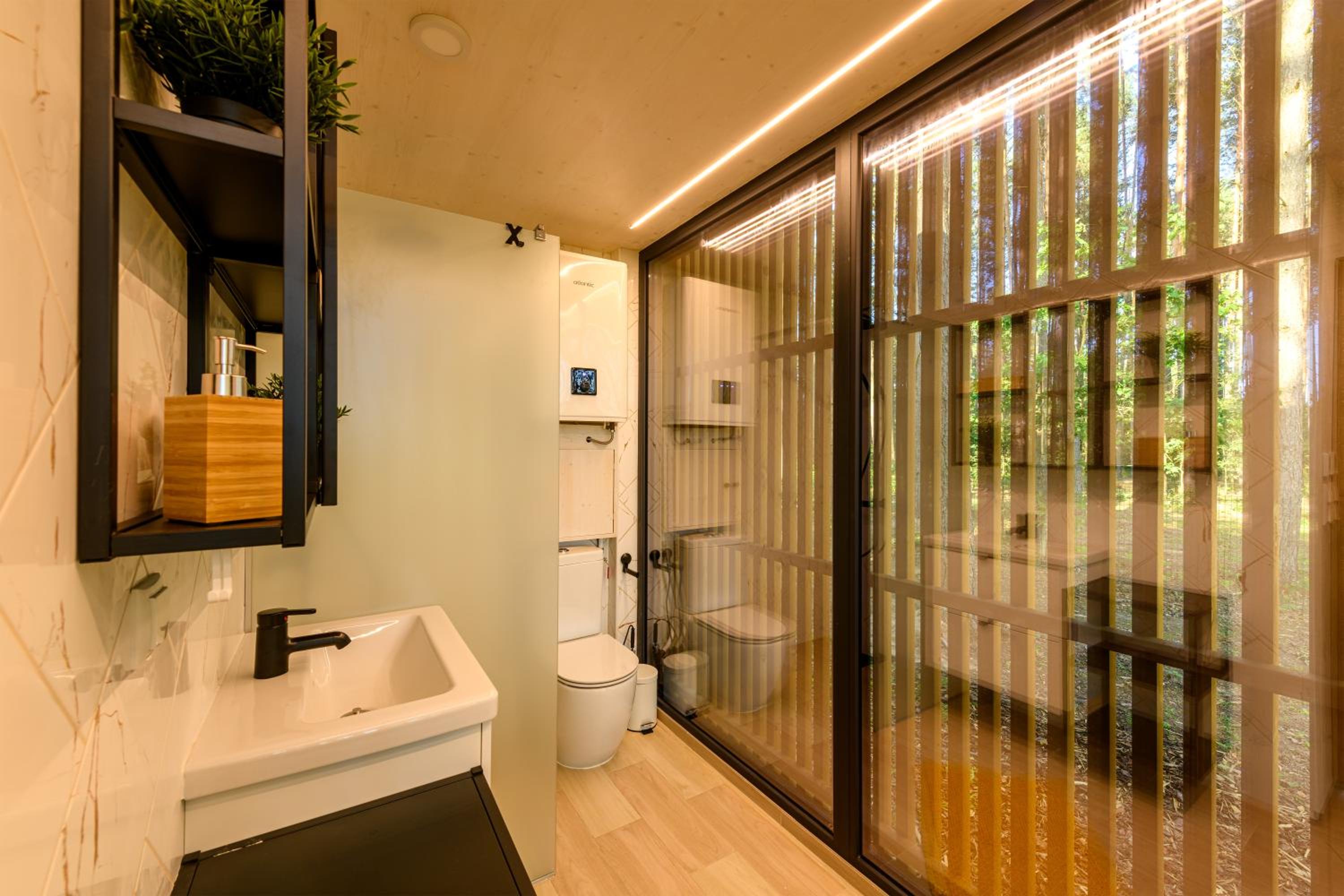 EstBerg Riverside Holiday Home
