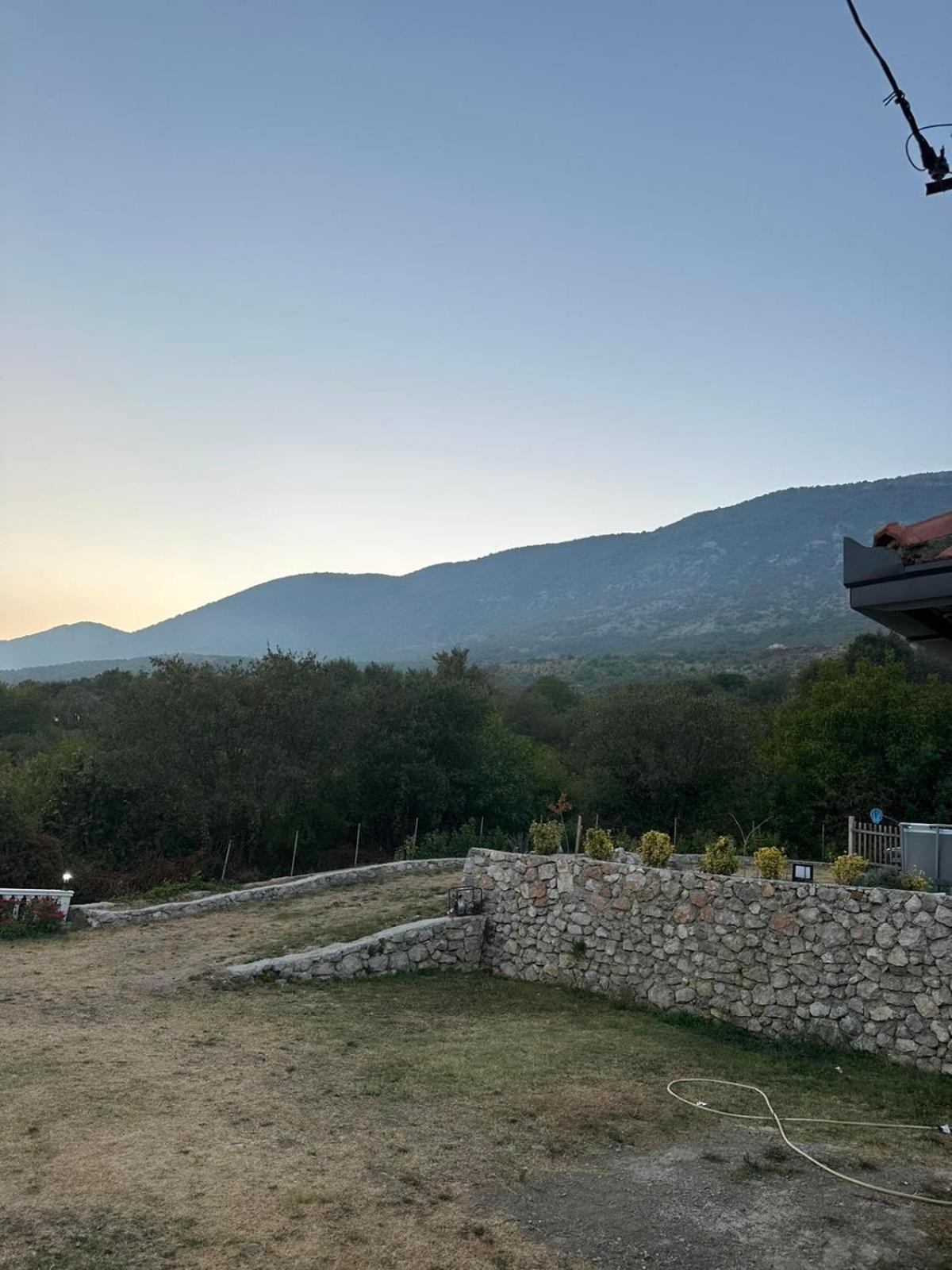 VILA Mersi