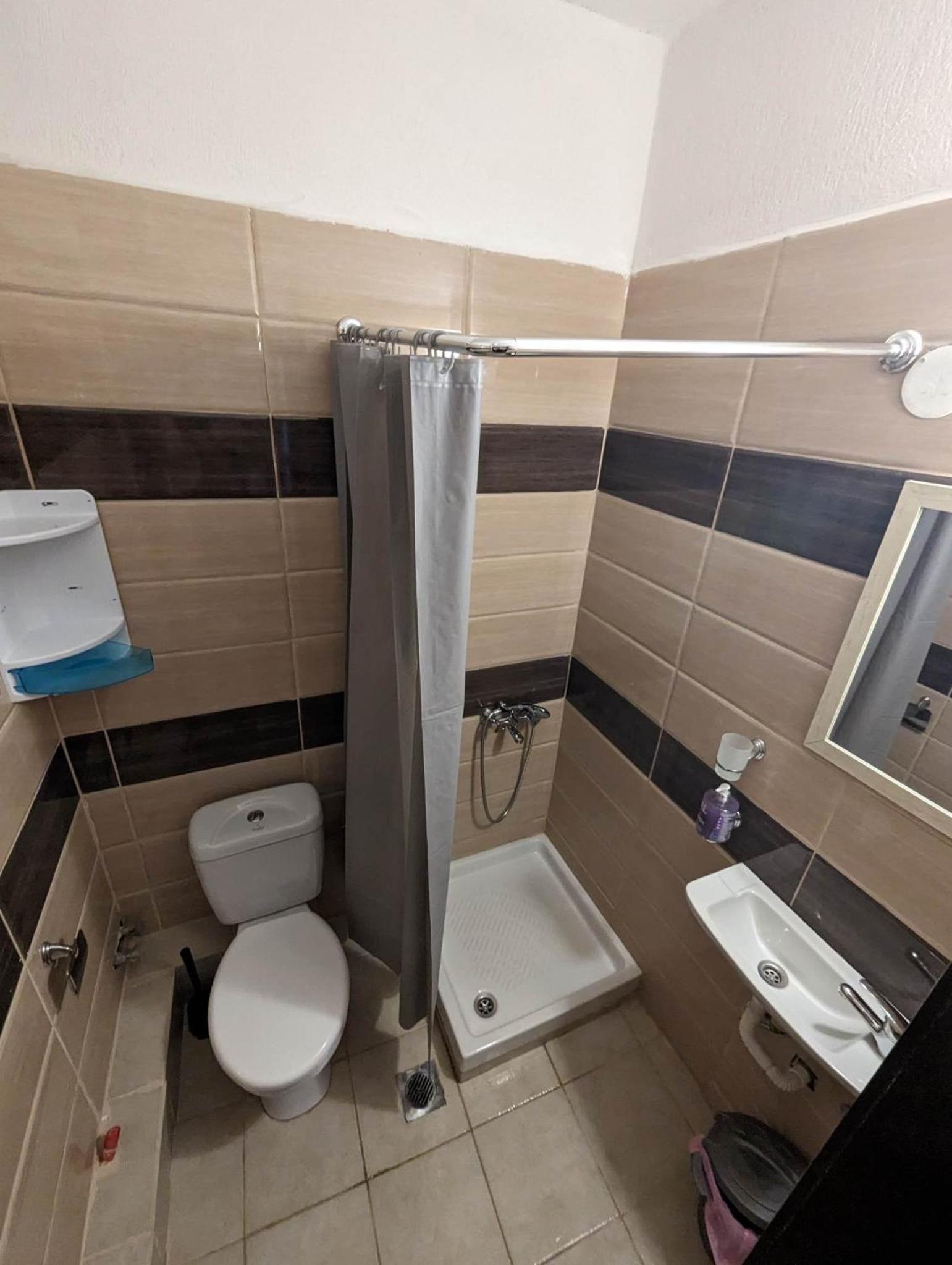 Apartmani Karalias