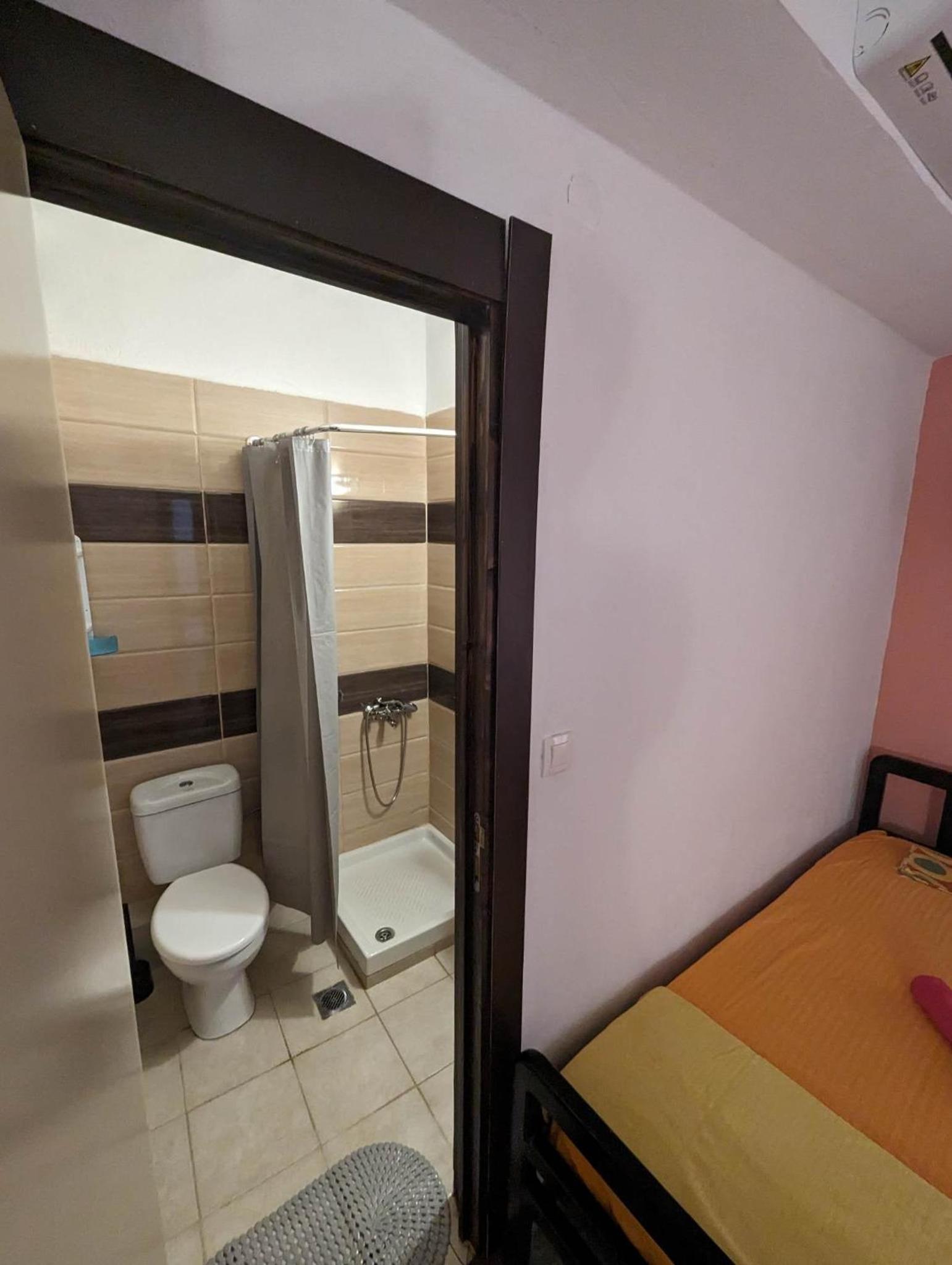 Apartmani Karalias