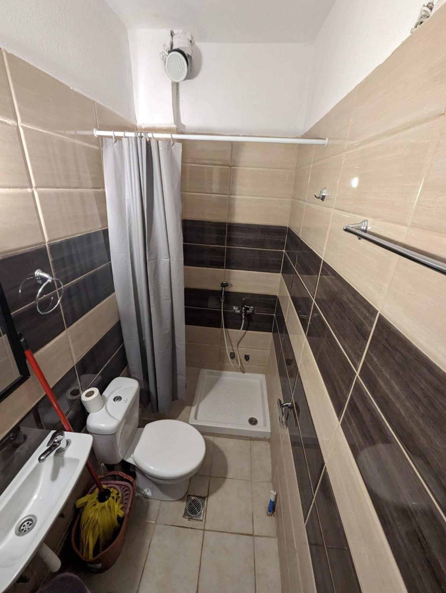 Apartmani Karalias