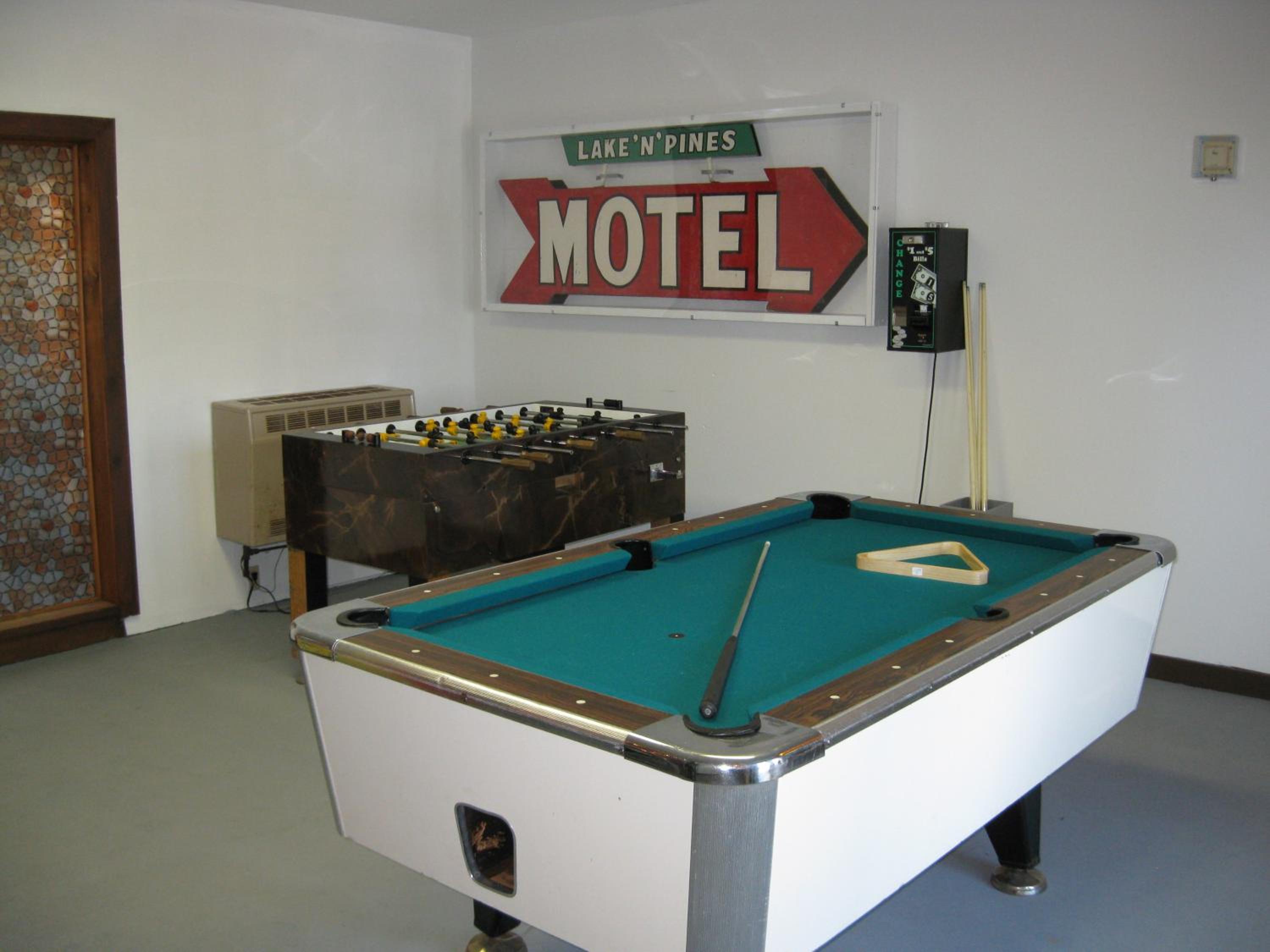 Lake 'N Pines Motel