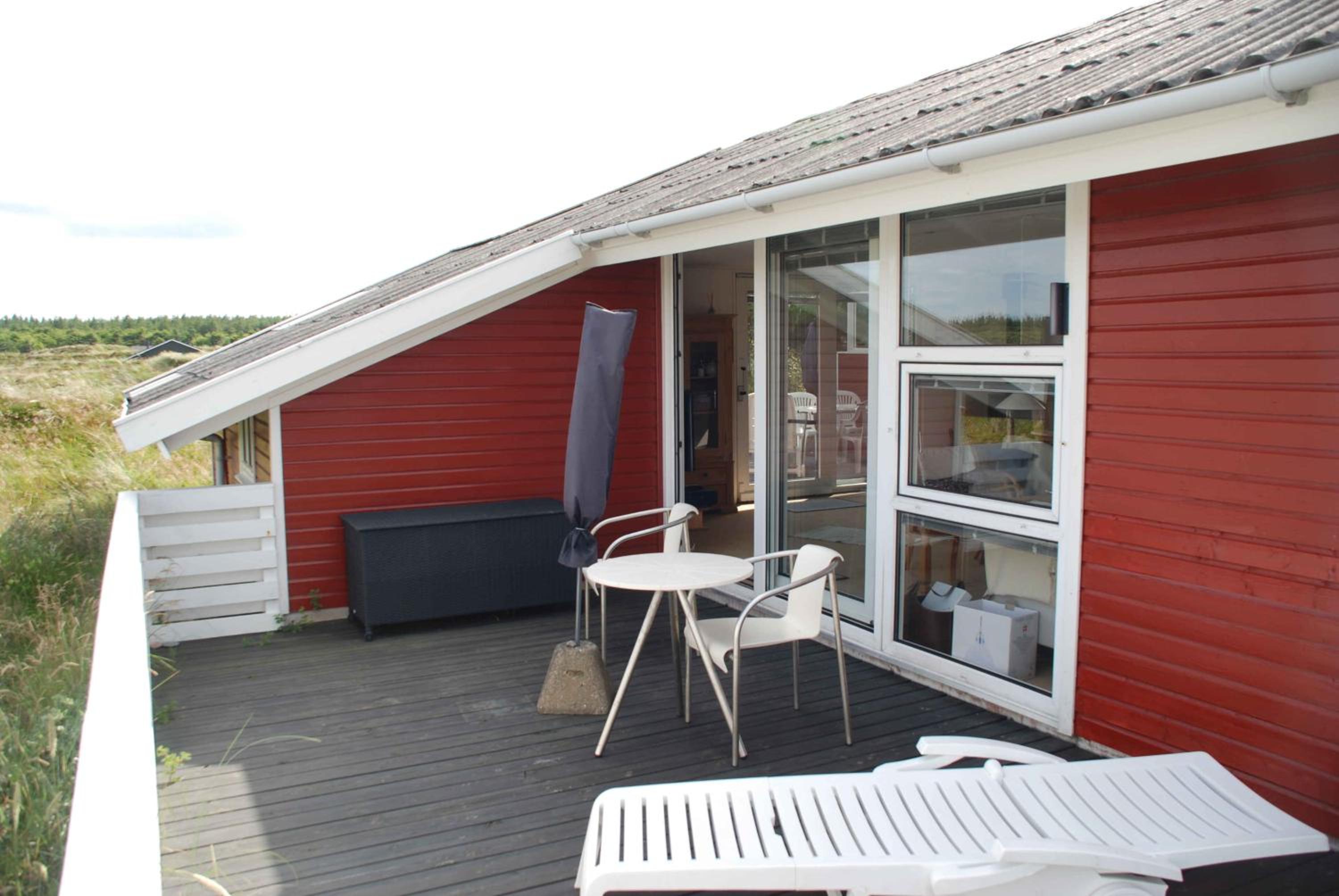 Lovely Summer House On Natural Grounds
