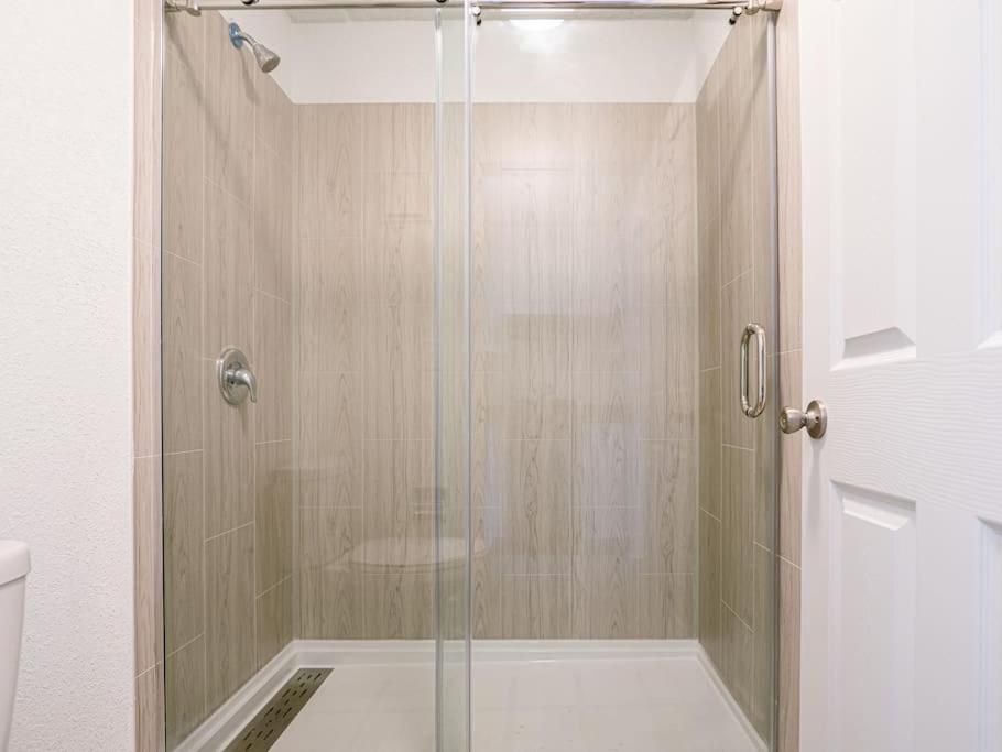 minutes to Disney 1BR Charming Condo with Pool view
