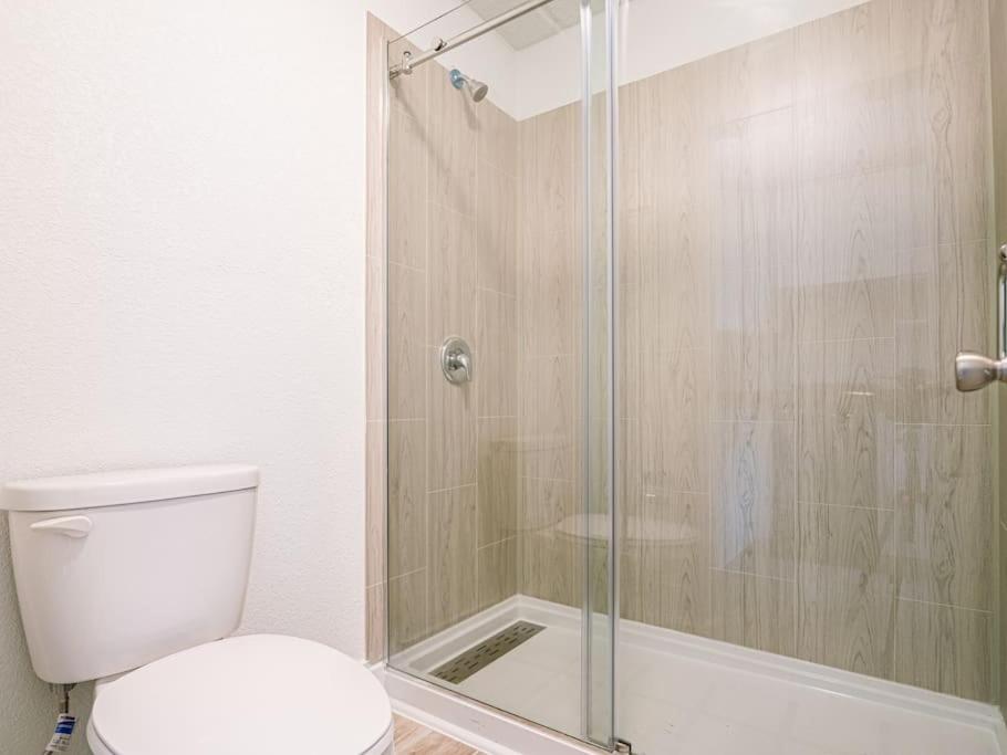minutes to Disney 1BR Charming Condo with Pool view
