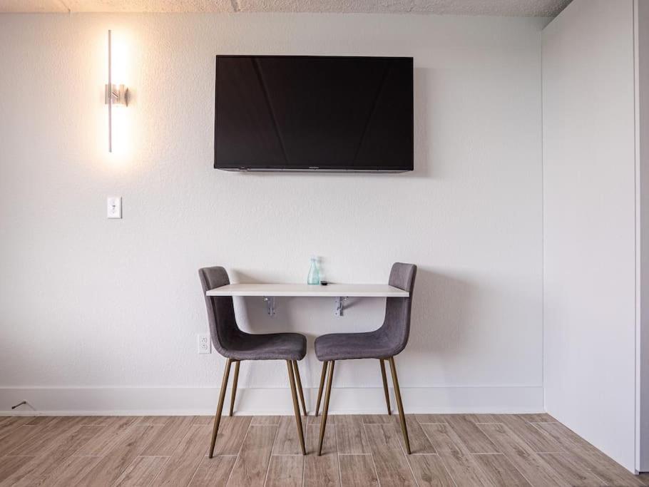 minutes to Disney 1BR Charming Condo with Pool view