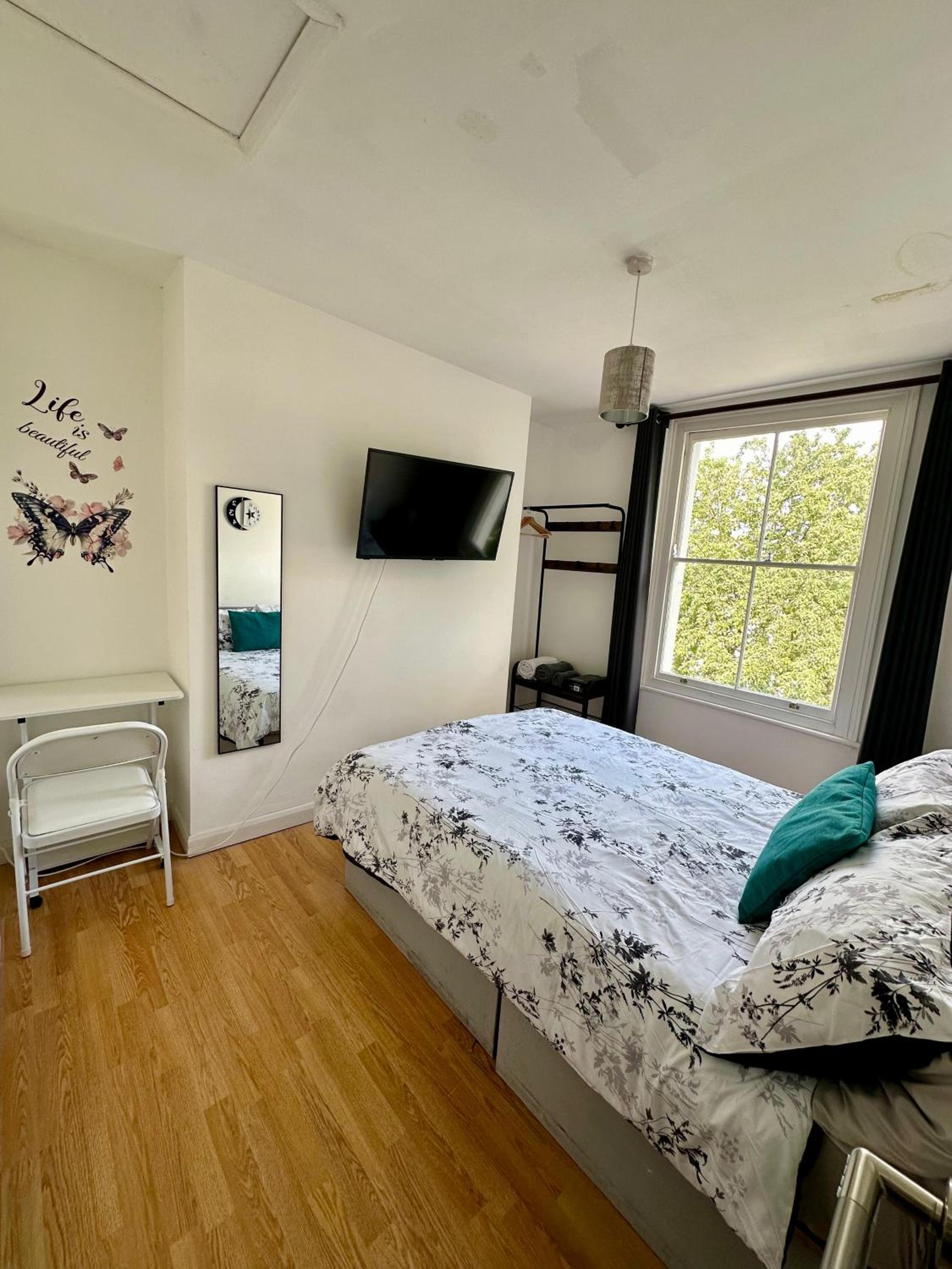 41 Home Near Kings Cross and Angel