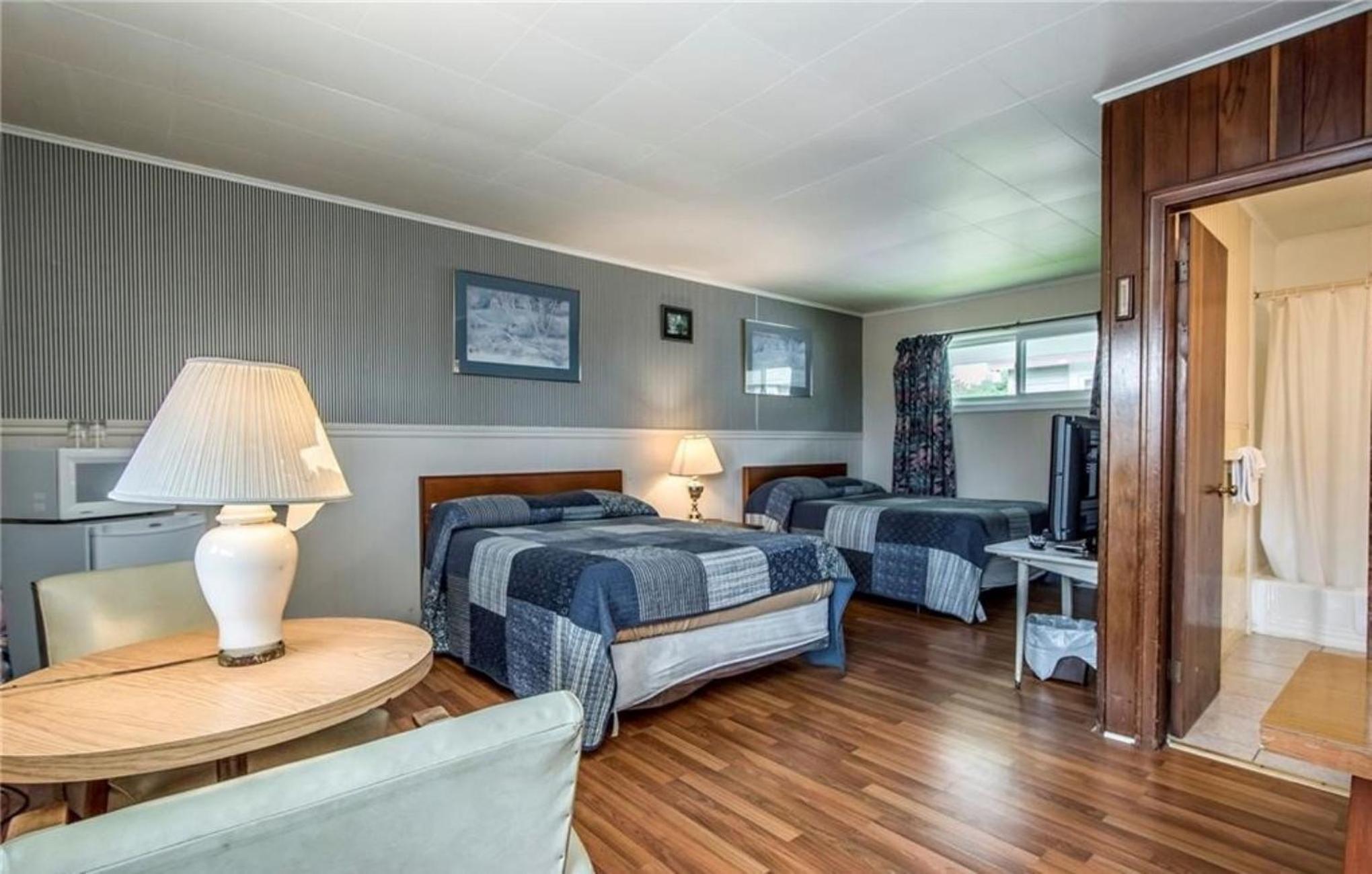 Regent Motel