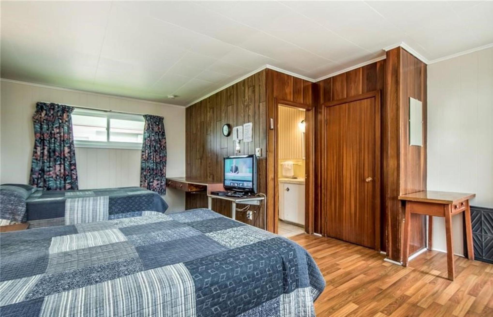 Regent Motel