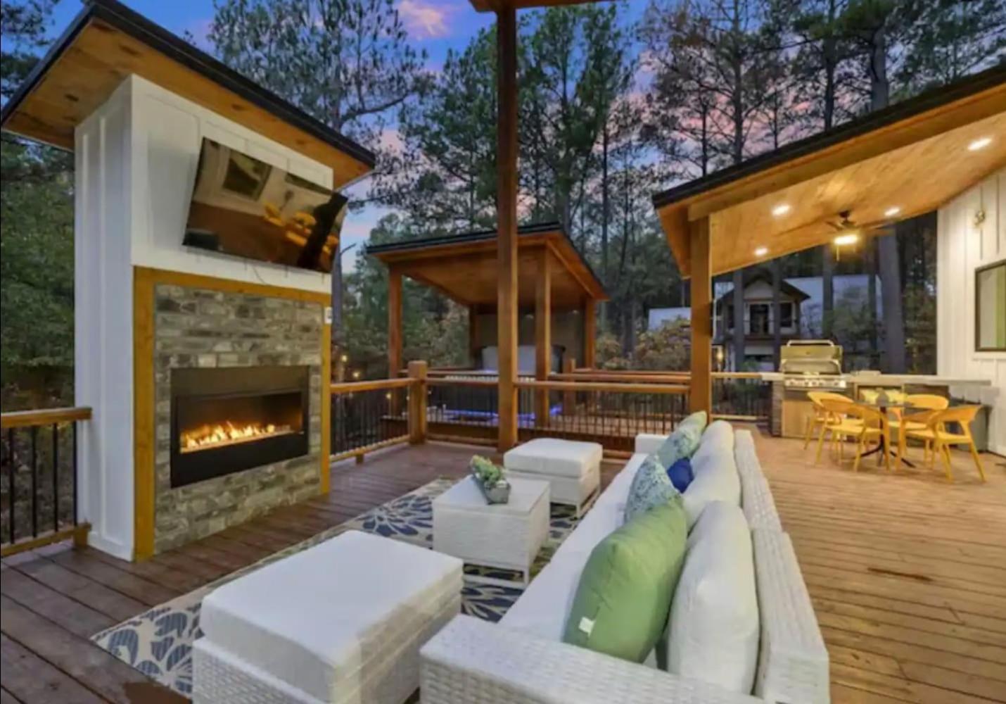LUXE Privacy at Gorgeous Broken Bow Cabin Home view 3