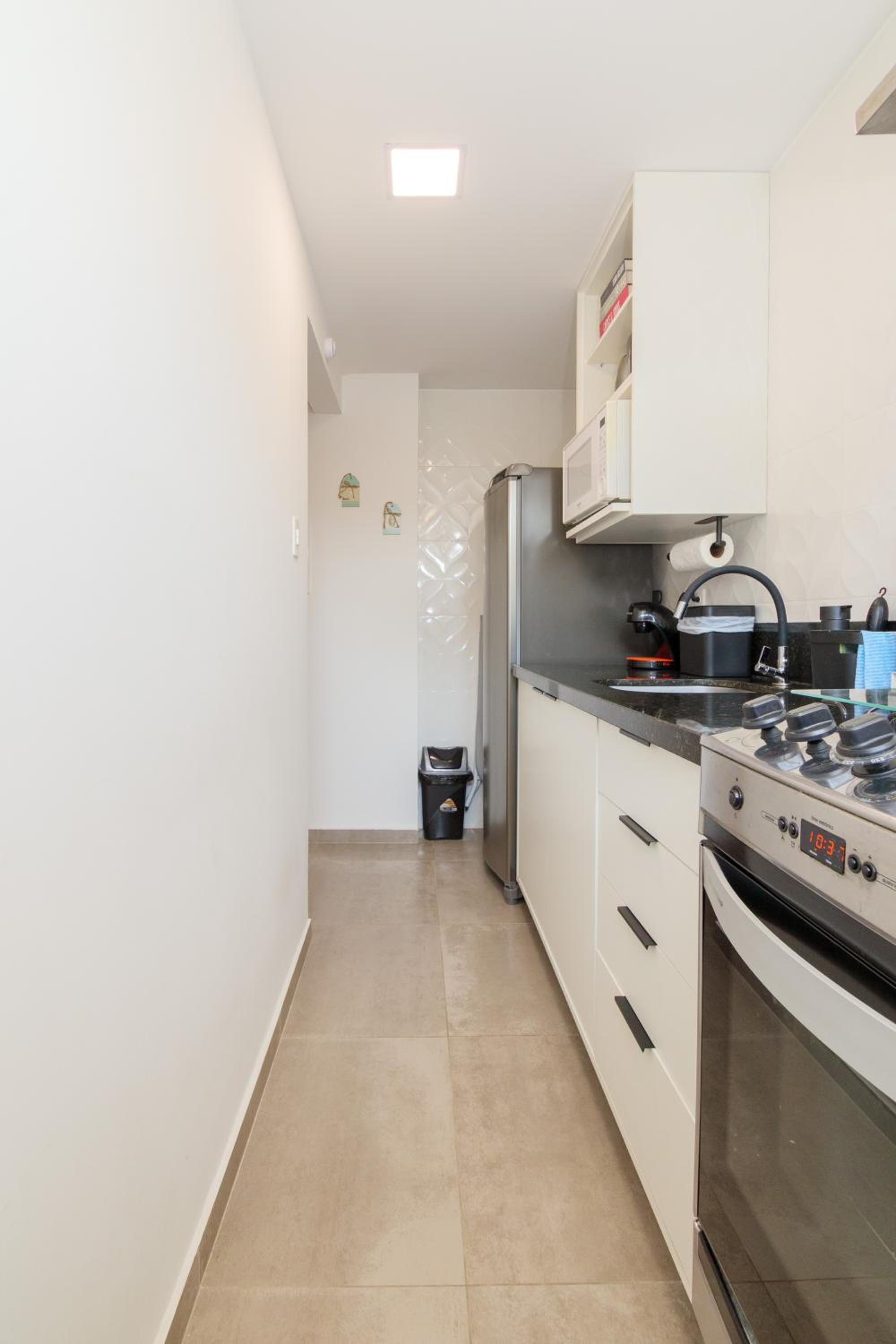 Local 102 Apartment