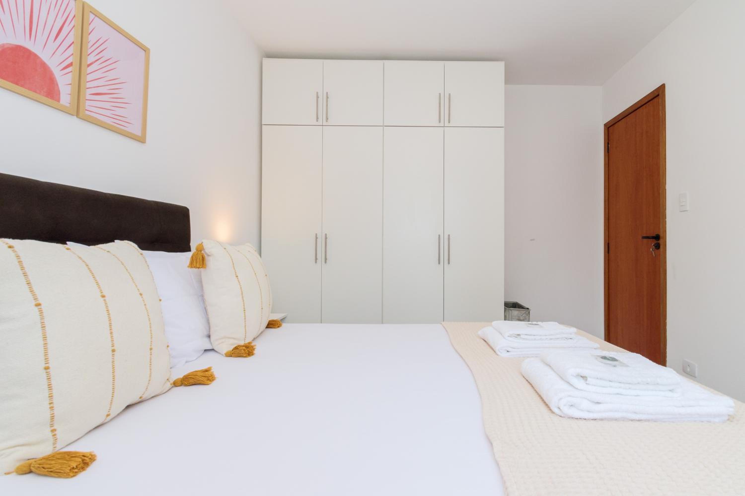 Local 102 Apartment