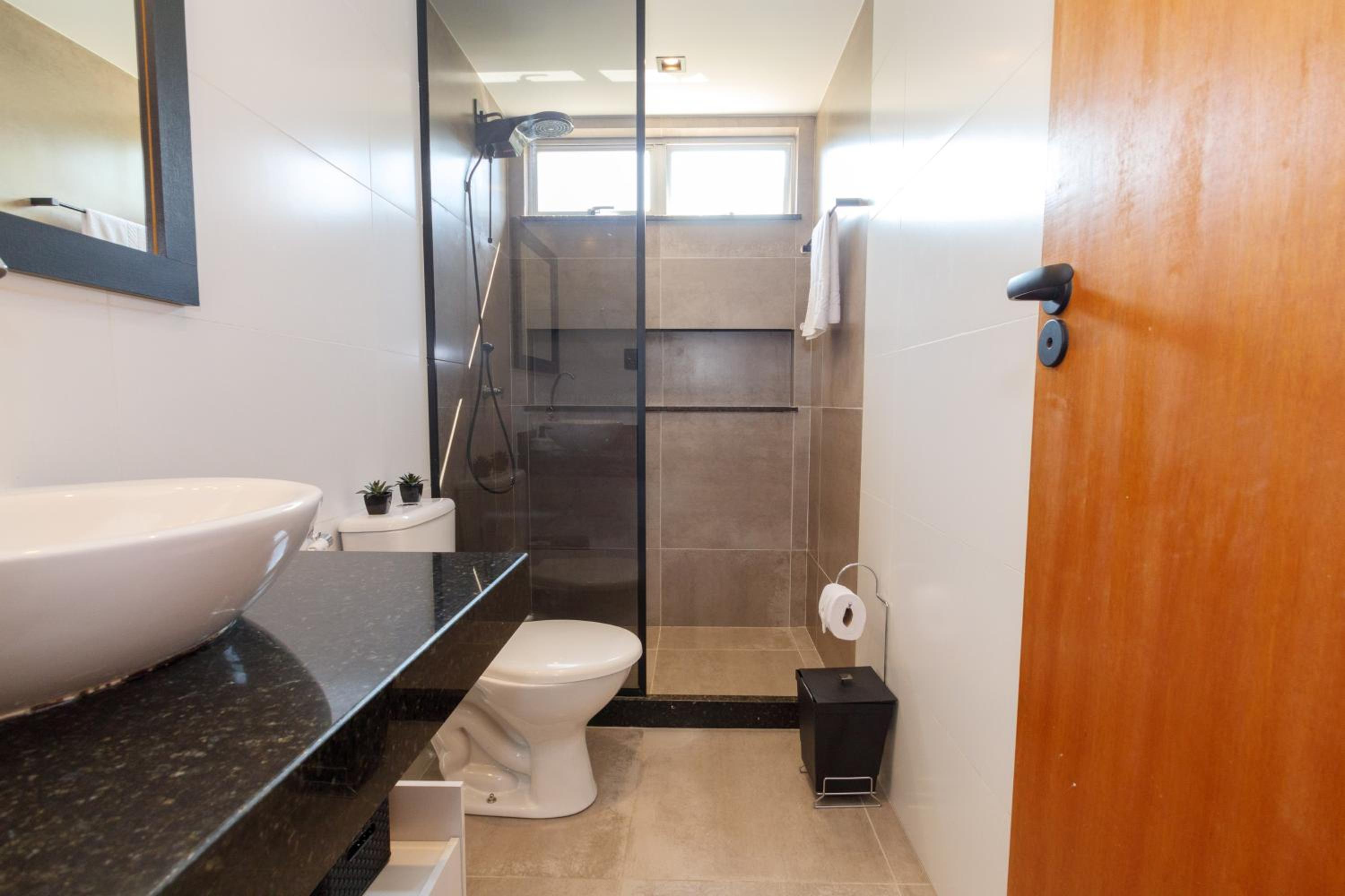 Local 102 Apartment
