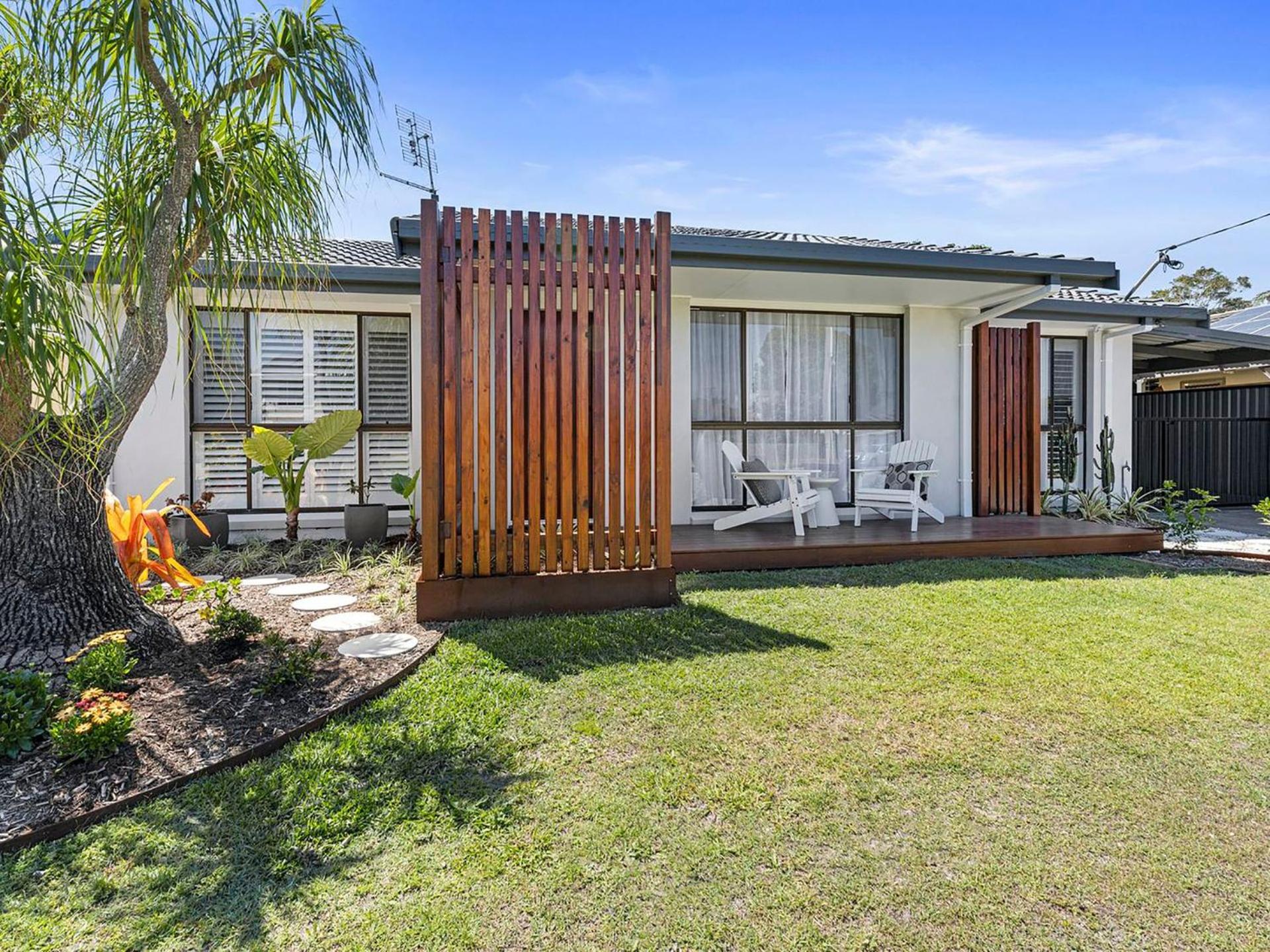 Lomani - Cabarita Beach