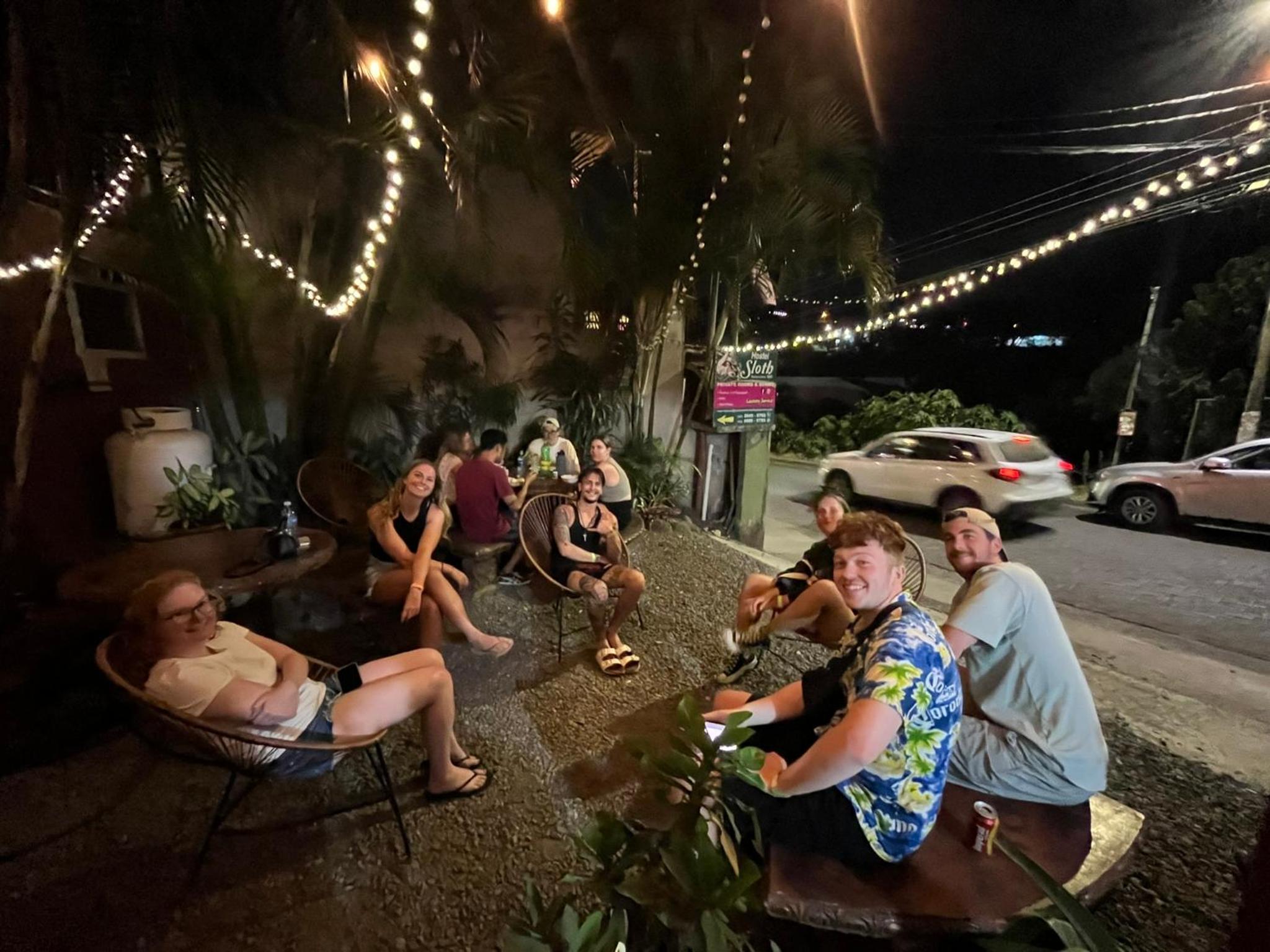 Hotel & Hostel Sloth Backpackers