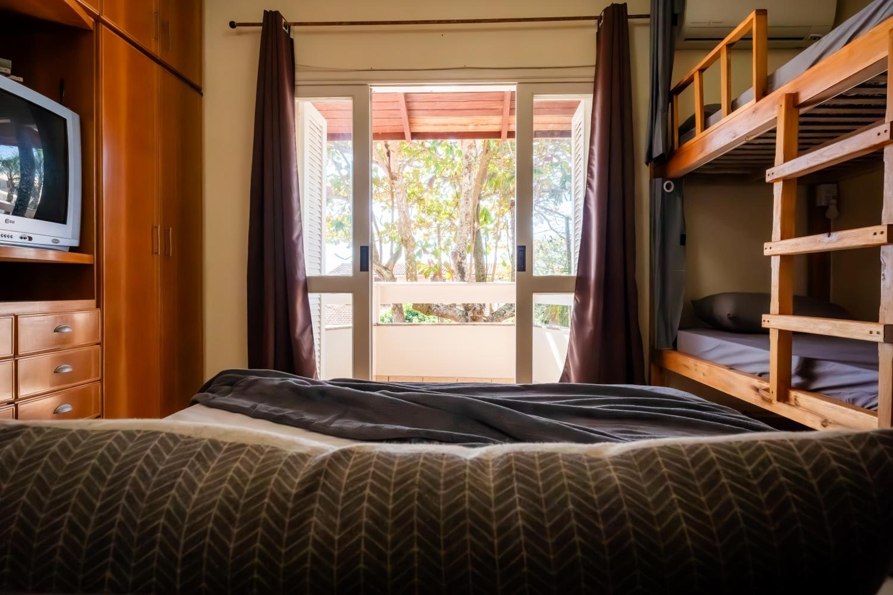 Take it Easy Hostel